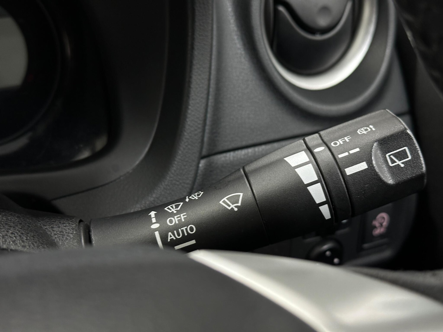 Used Nissan Note 2015 for sale - 76878580: Photo 15