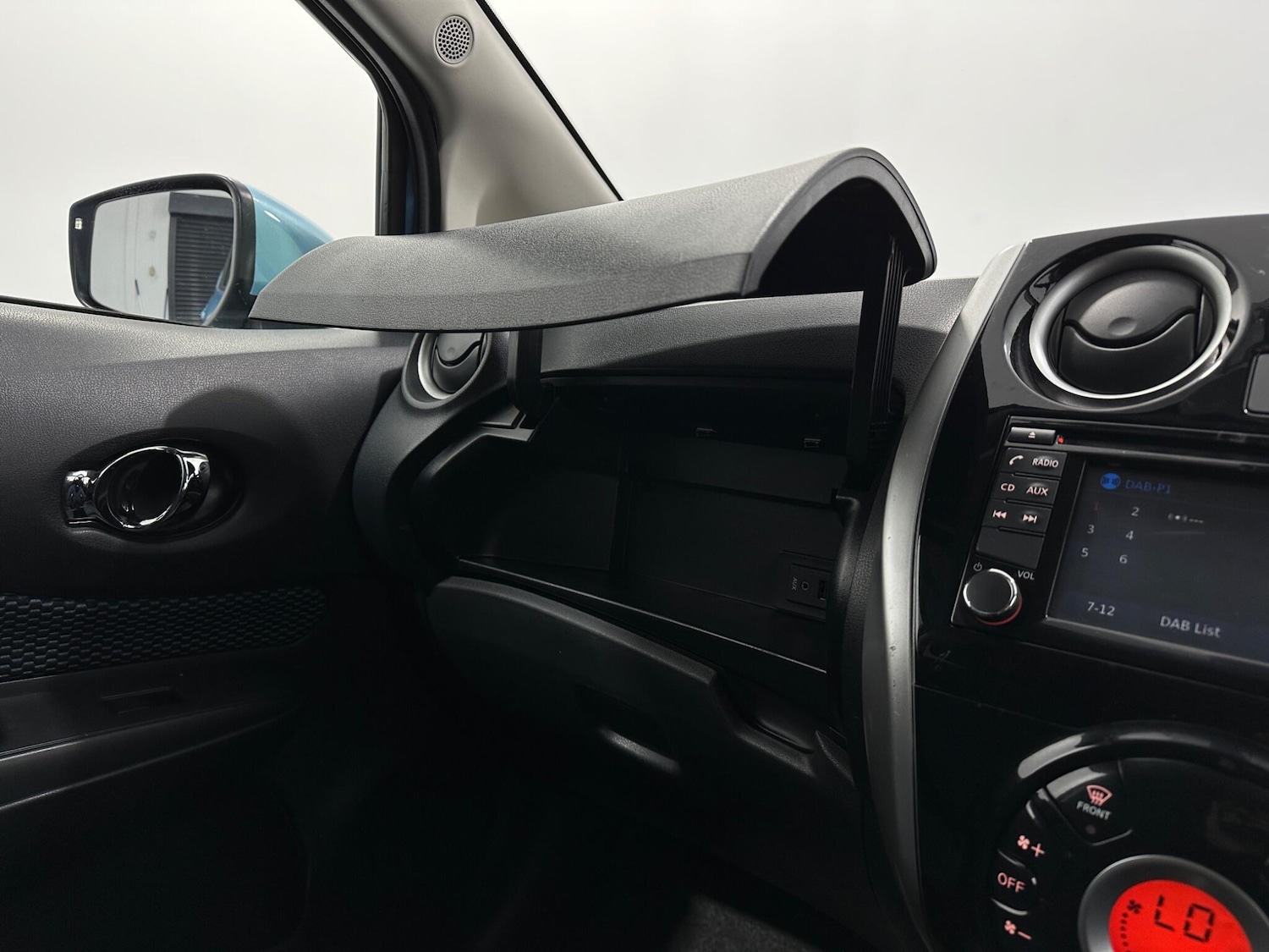 Used Nissan Note 2015 for sale - 76878580: Photo 24