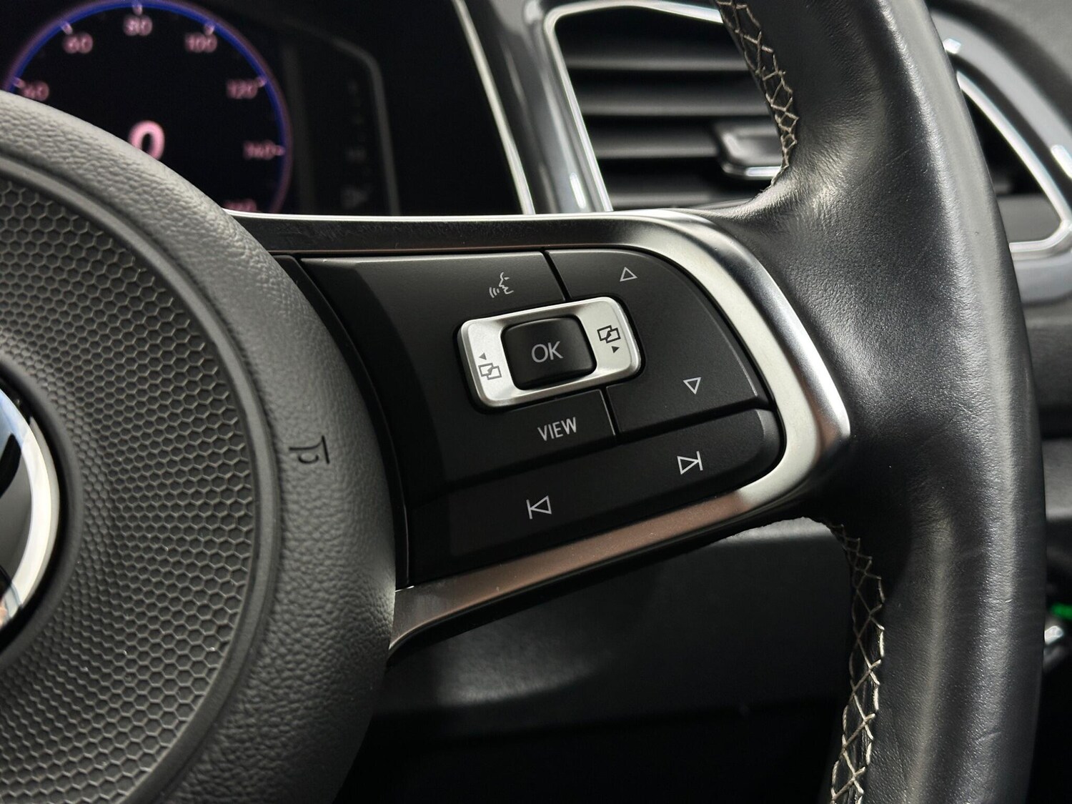 Used Volkswagen T-Roc for sale - 77709516: Photo 15