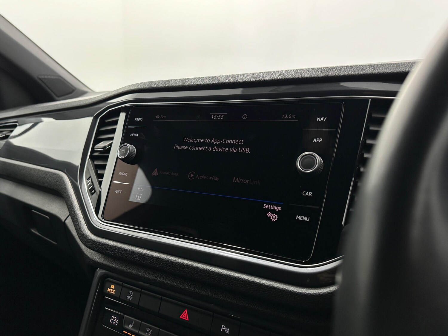 Used Volkswagen T-Roc for sale - 77709516: Photo 24