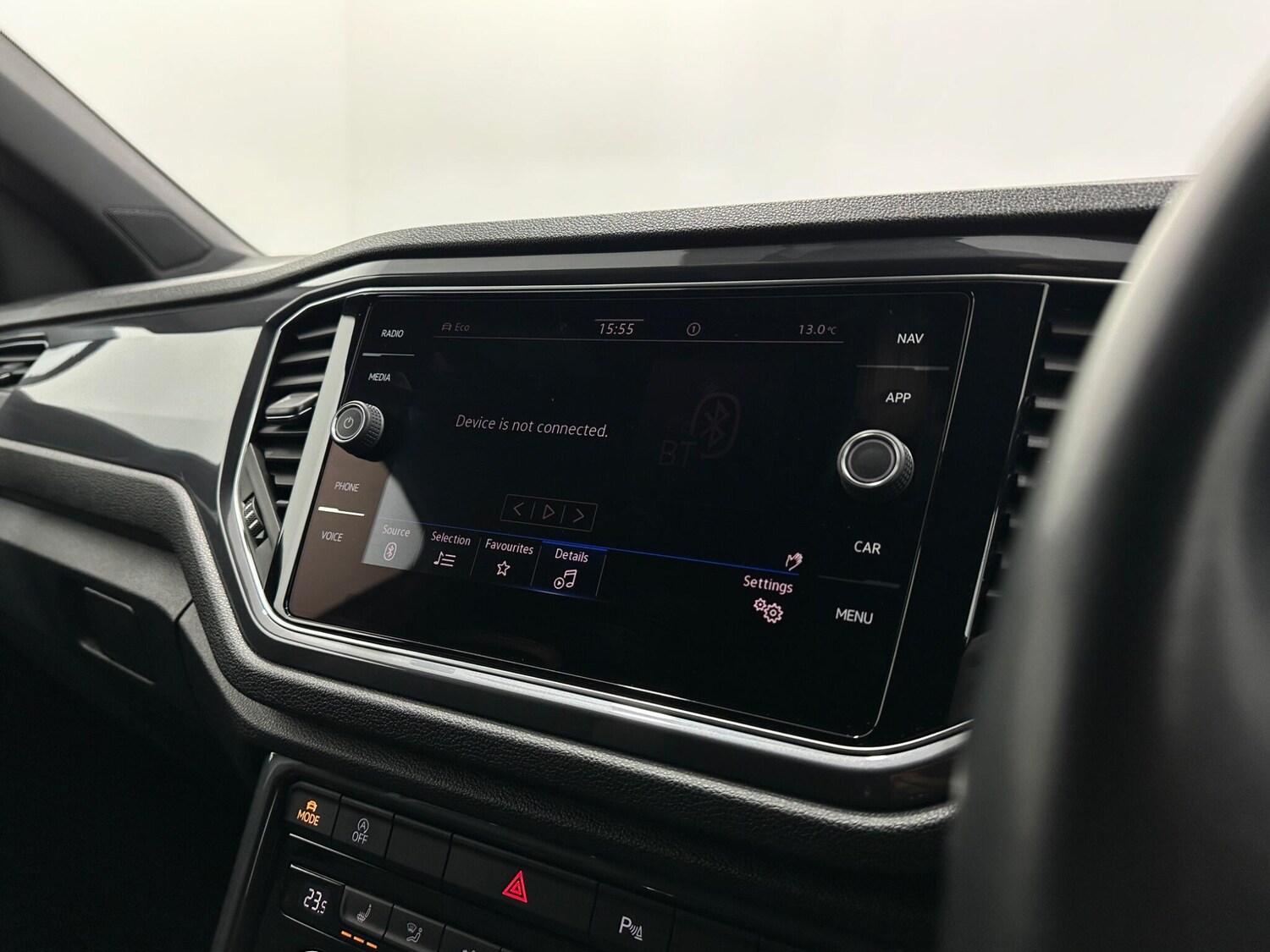 Used Volkswagen T-Roc for sale - 77709516: Photo 25