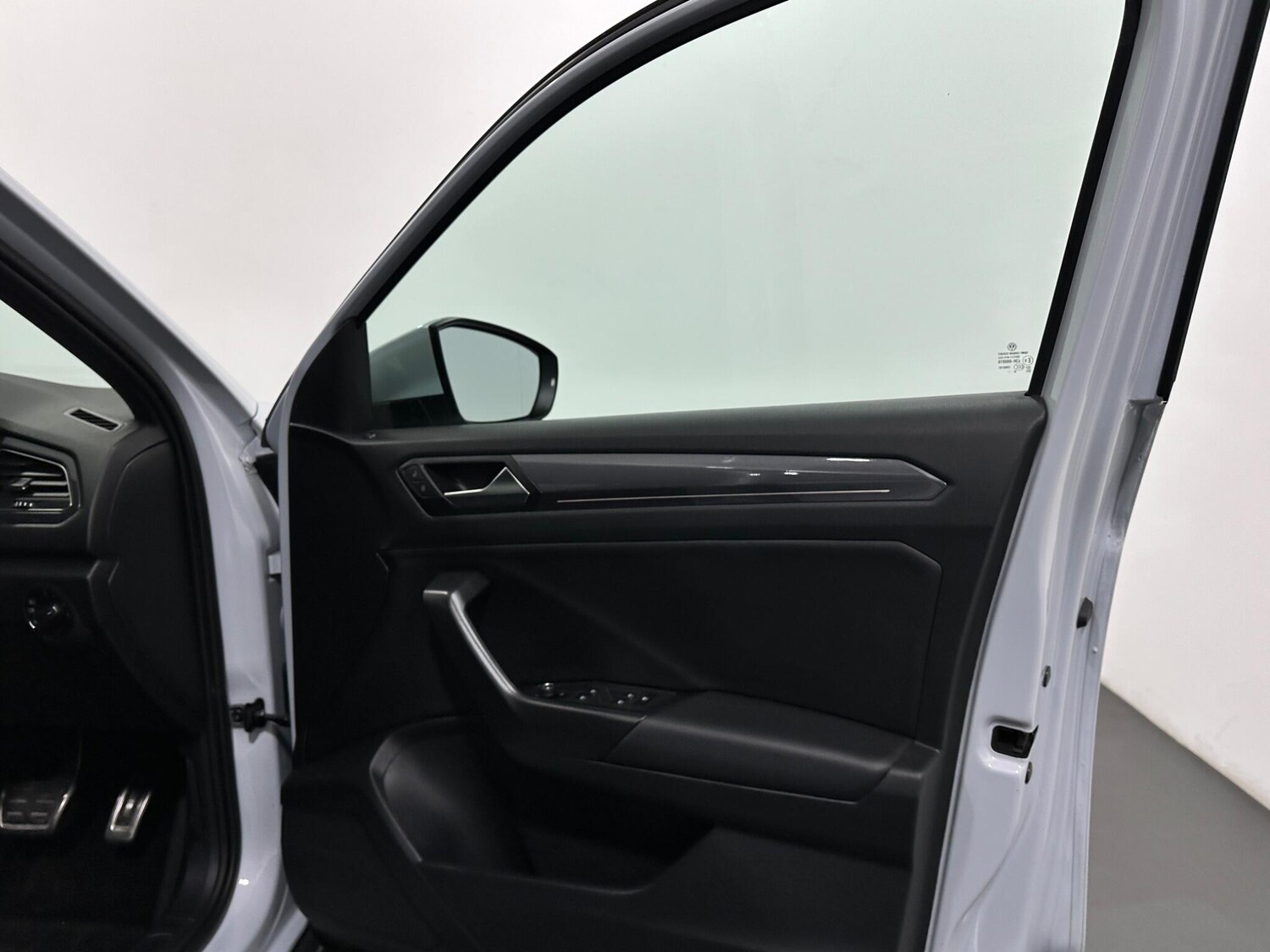 Used Volkswagen T-Roc for sale - 77709516: Photo 34