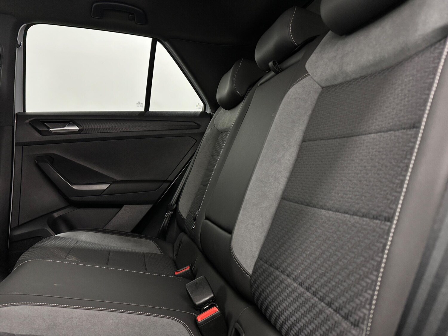 Used Volkswagen T-Roc for sale - 77709516: Photo 40