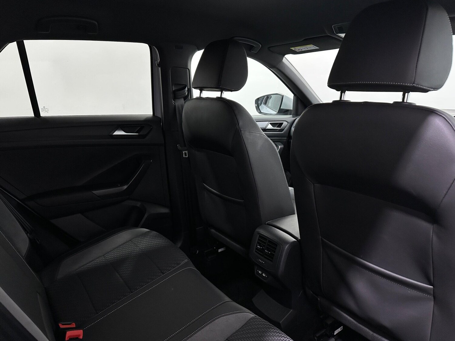 Used Volkswagen T-Roc for sale - 77709516: Photo 42