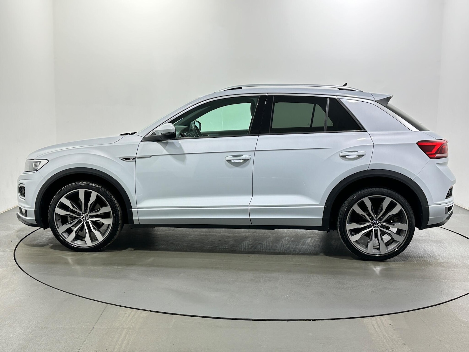 Used Volkswagen T-Roc for sale - 77709516: Photo 5