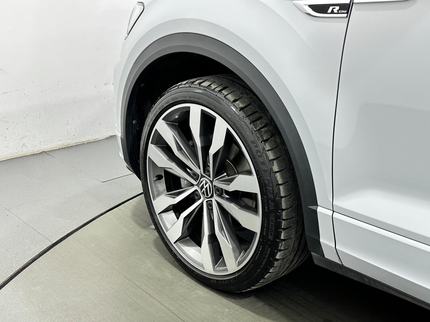 Used Volkswagen T-Roc for sale - 77709516: Photo 51