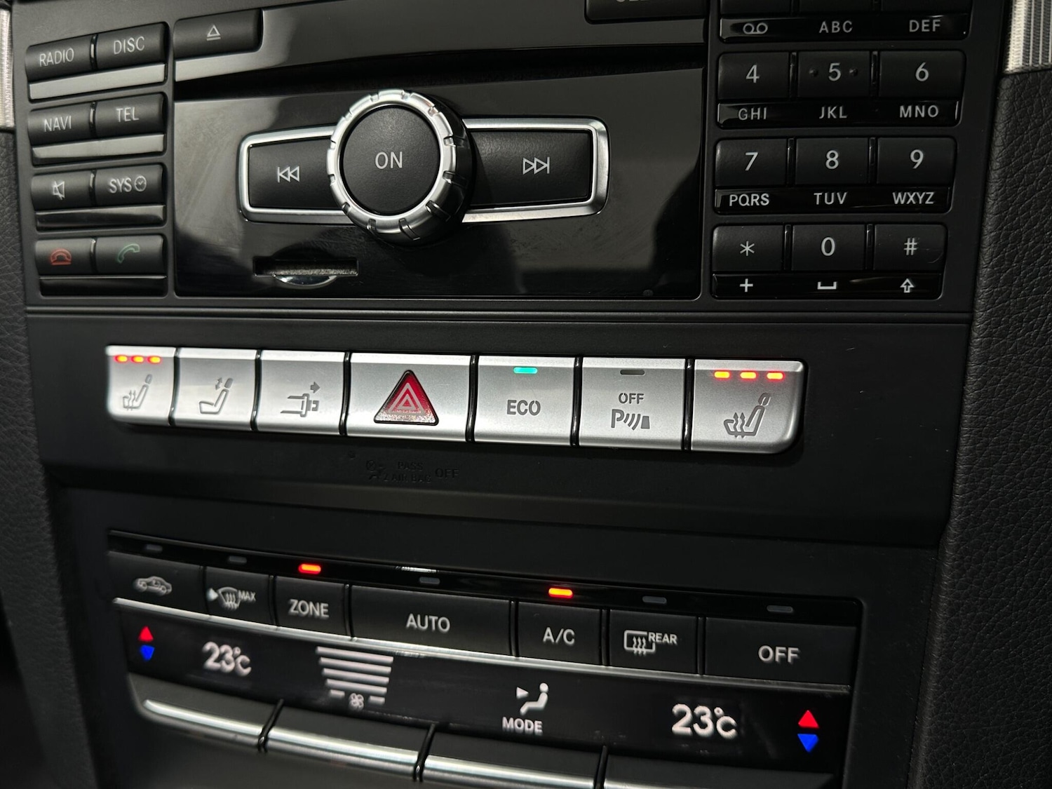 Used Mercedes-Benz E Class 2014 for sale - 76878876: Photo 21