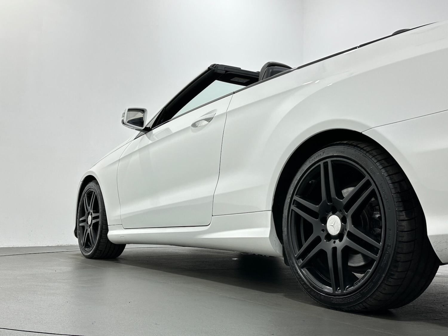 Used Mercedes-Benz E Class 2014 for sale - 76878876: Photo 39