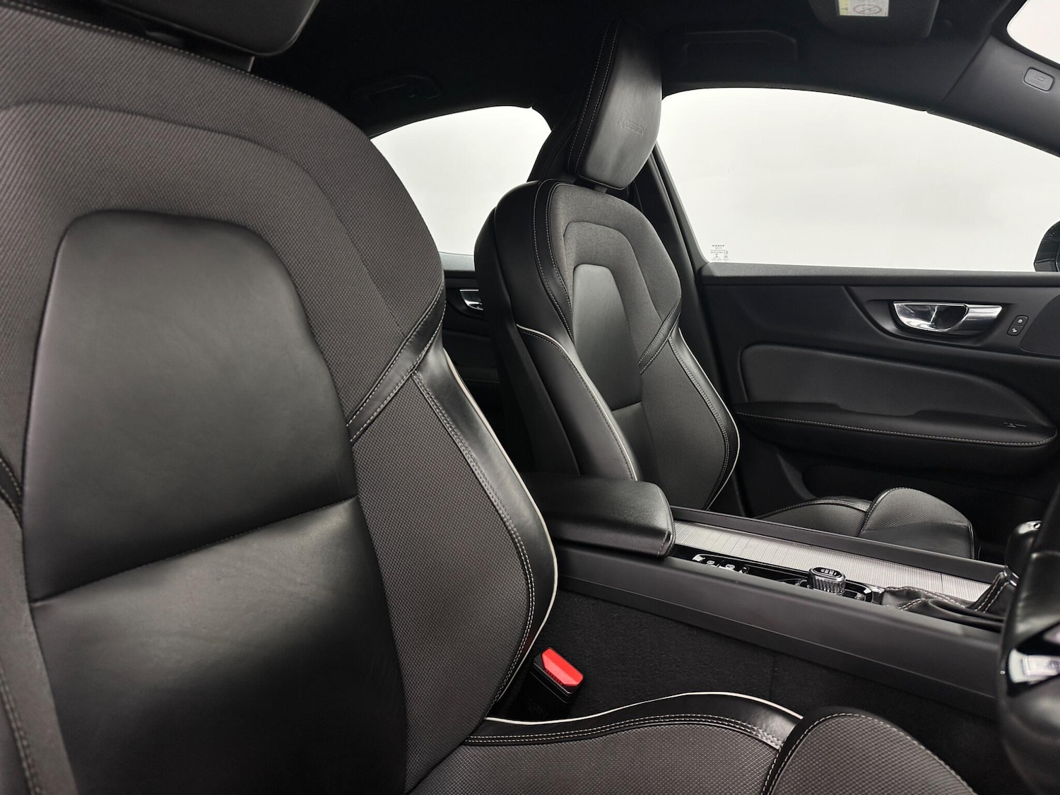 Used Volvo S60 2020 for sale - 77683518: Photo 30