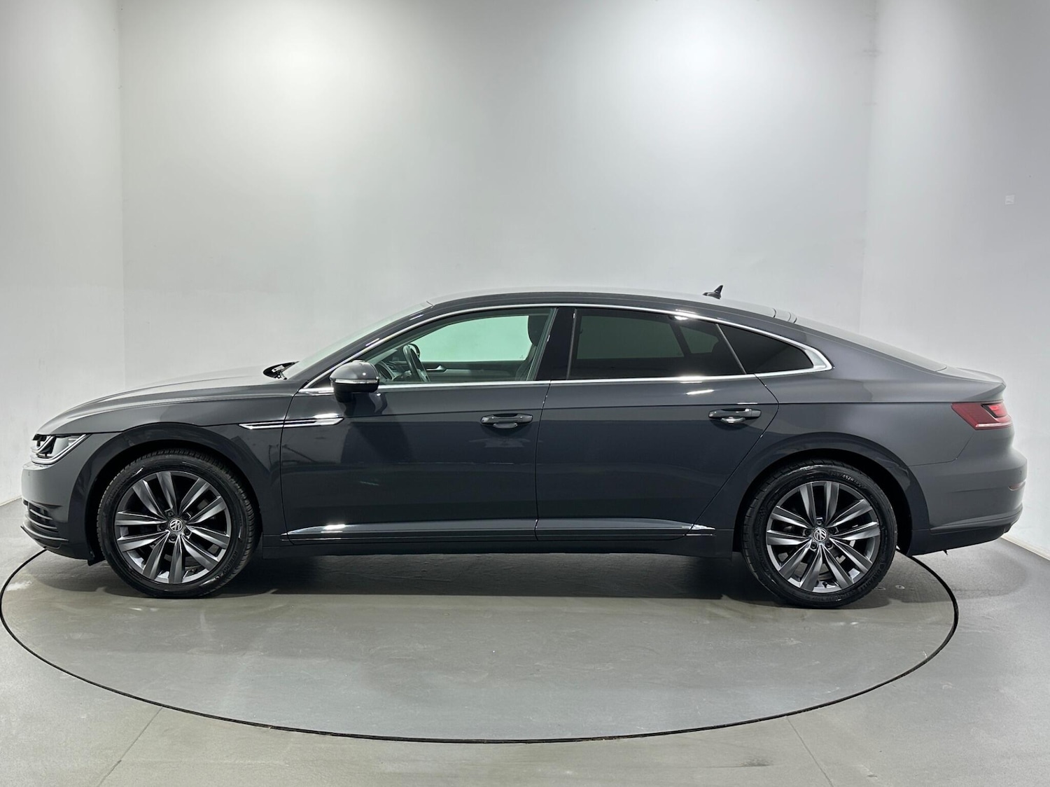 Used Volkswagen Arteon 2019 for sale - 78157195: Photo 5