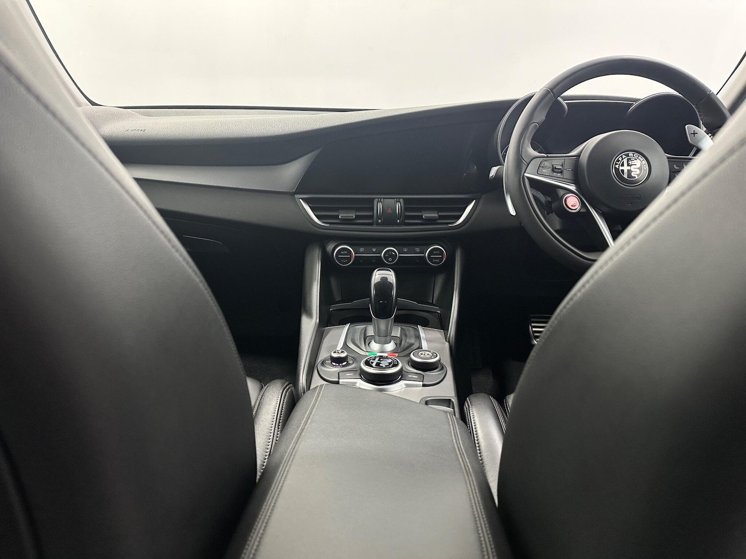 Used Alfa Romeo Giulia 2017 for sale - 77784007: Photo 19