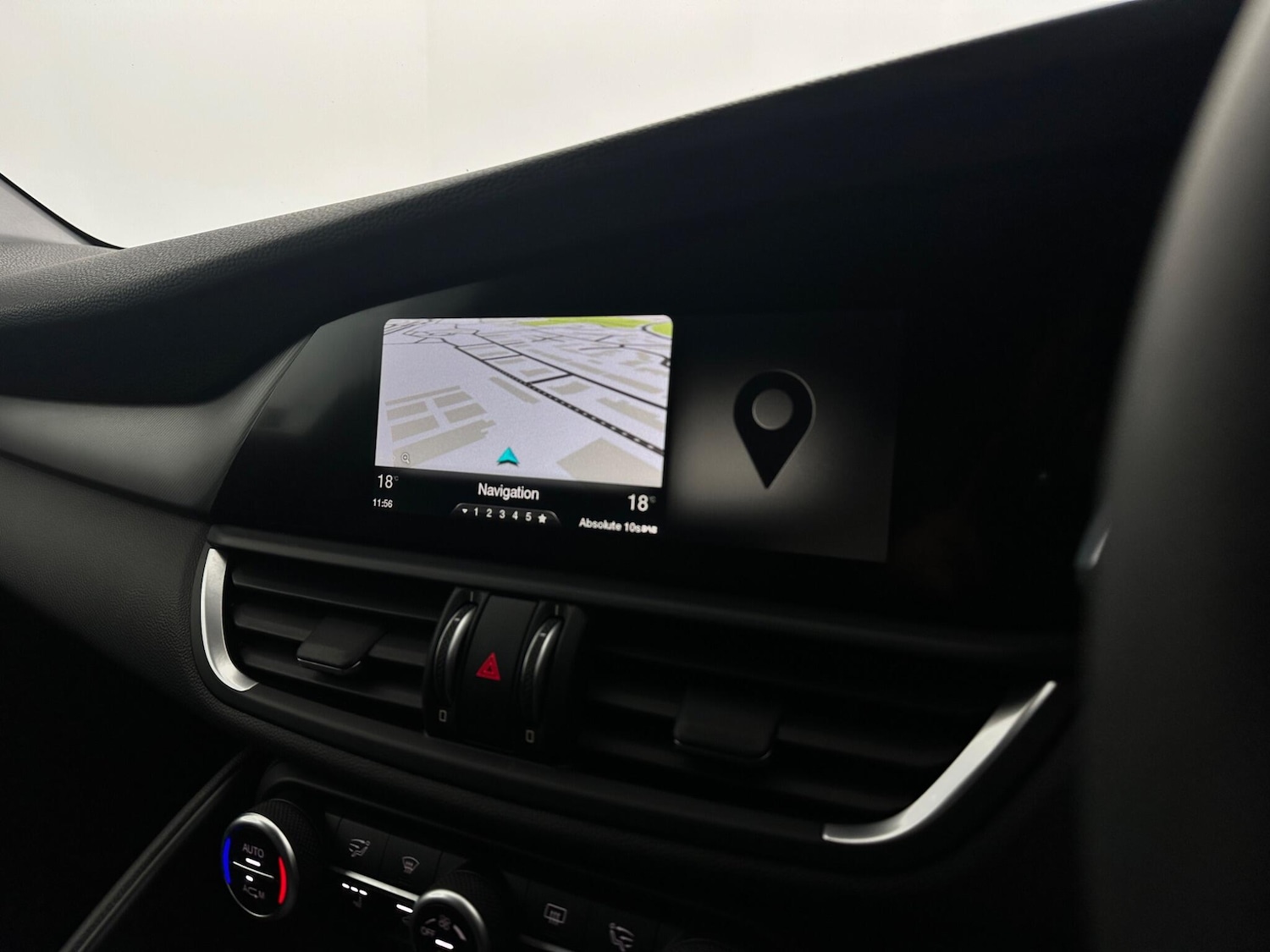 Used Alfa Romeo Giulia 2017 for sale - 77784007: Photo 23