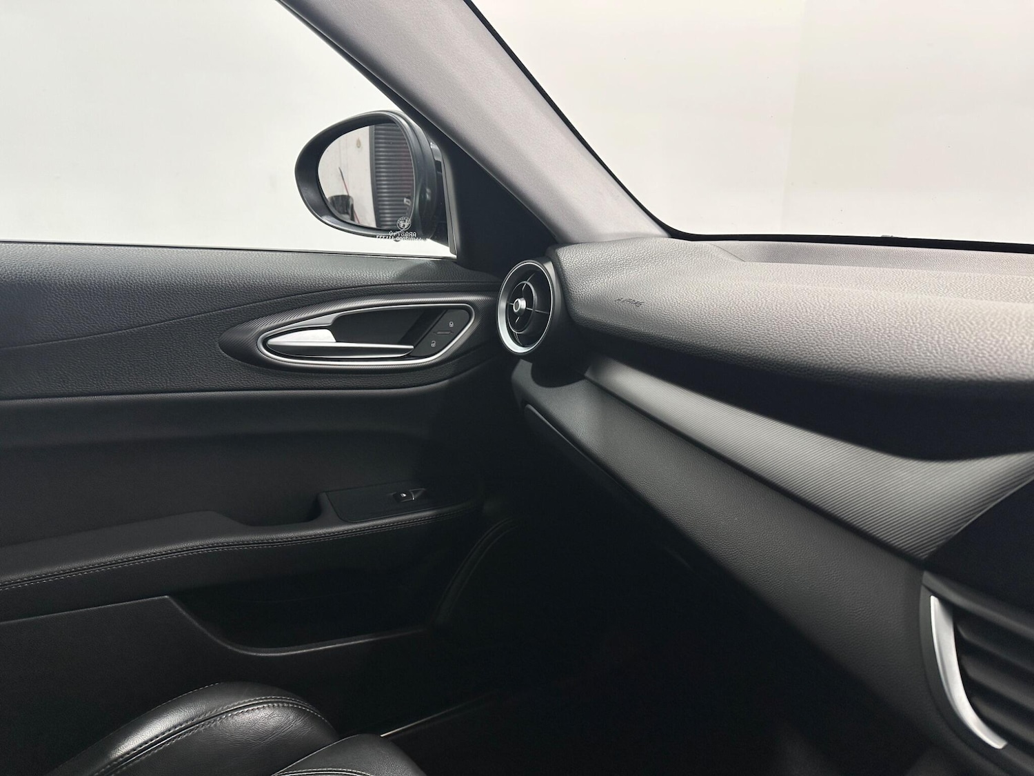 Used Alfa Romeo Giulia 2017 for sale - 77784007: Photo 26