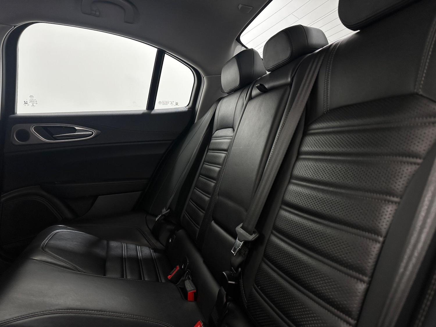 Used Alfa Romeo Giulia 2017 for sale - 77784007: Photo 39