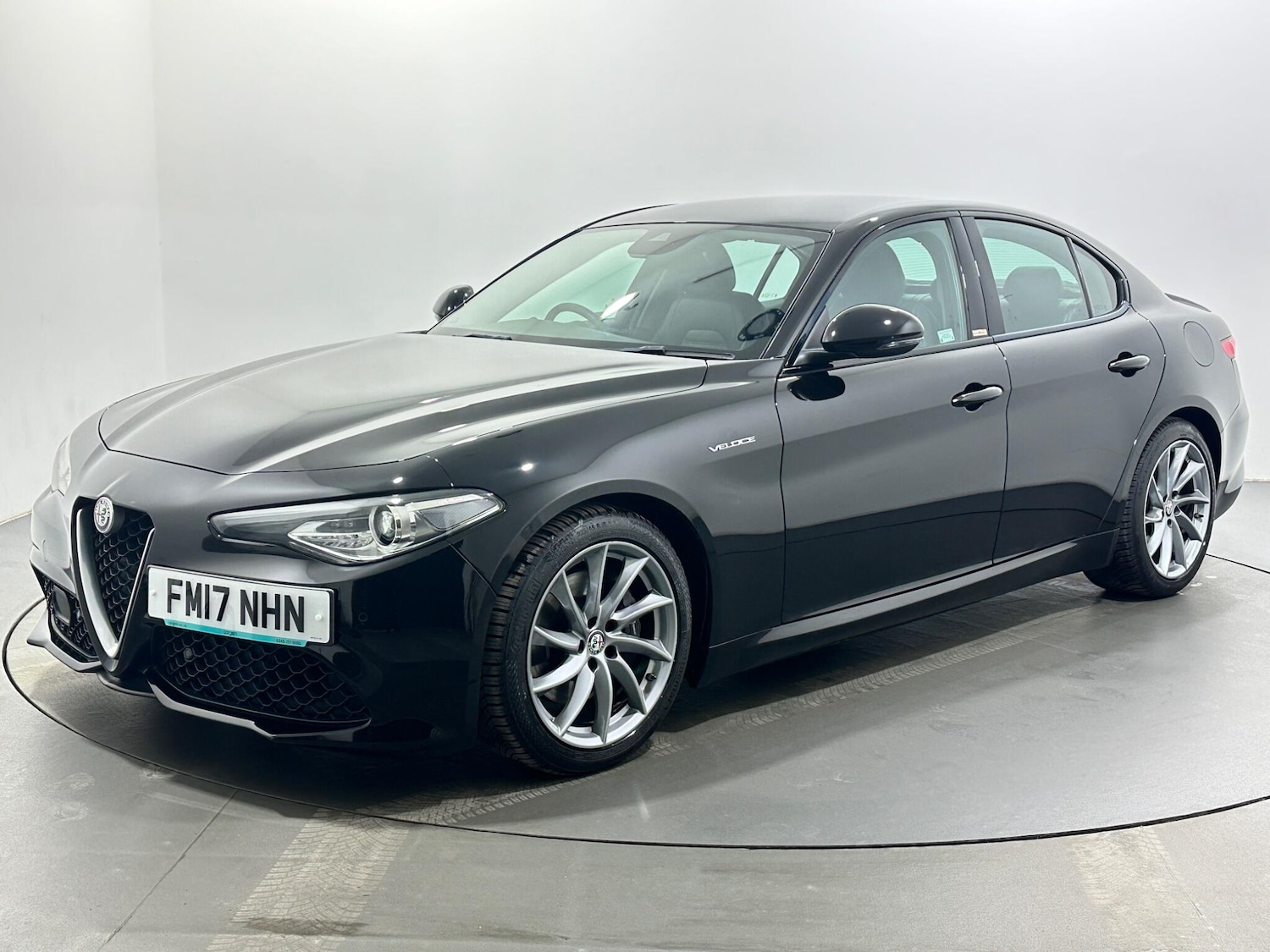 Used Alfa Romeo Giulia 2017 for sale - 77784007: Photo 4