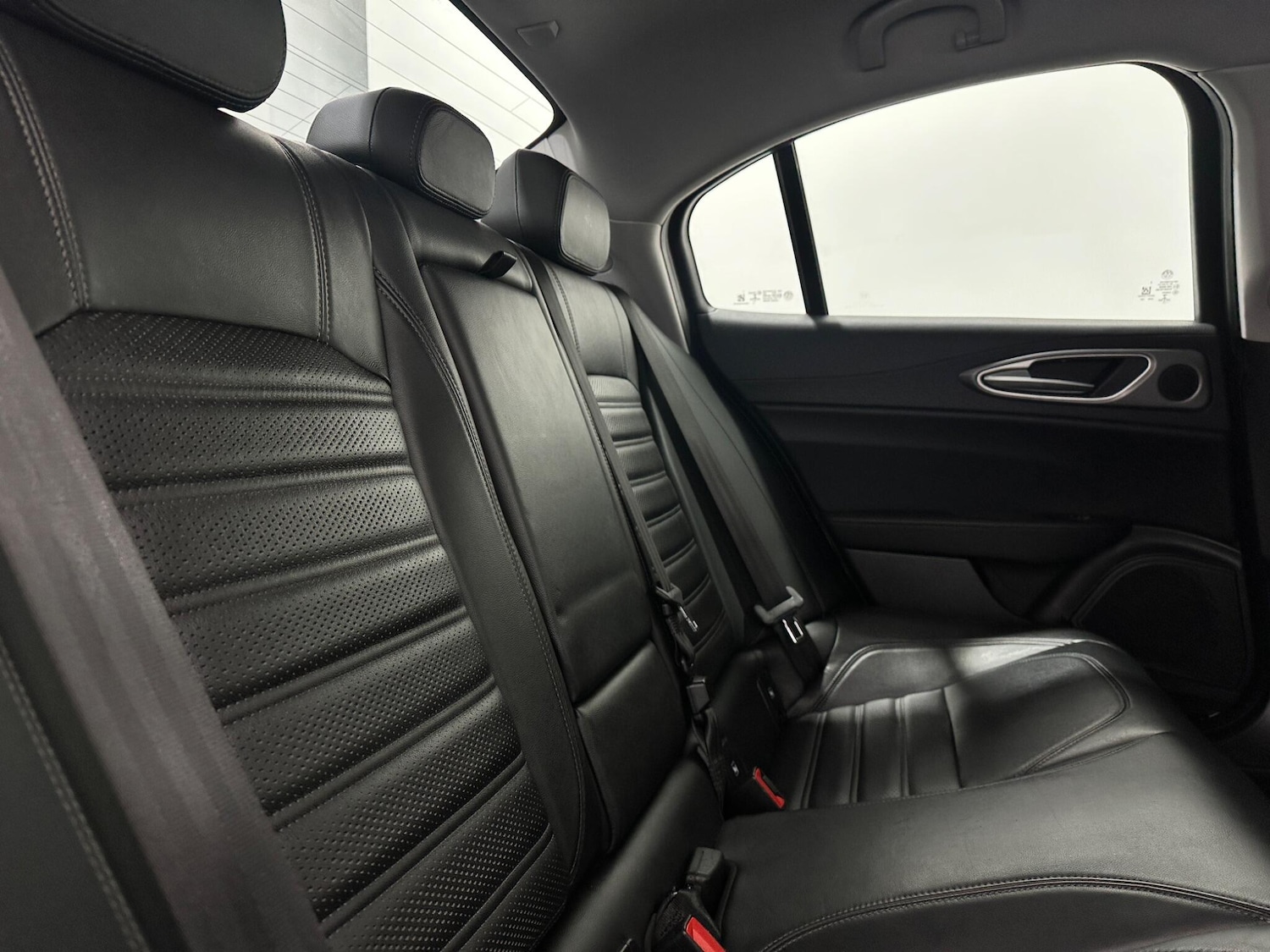 Used Alfa Romeo Giulia 2017 for sale - 77784007: Photo 42