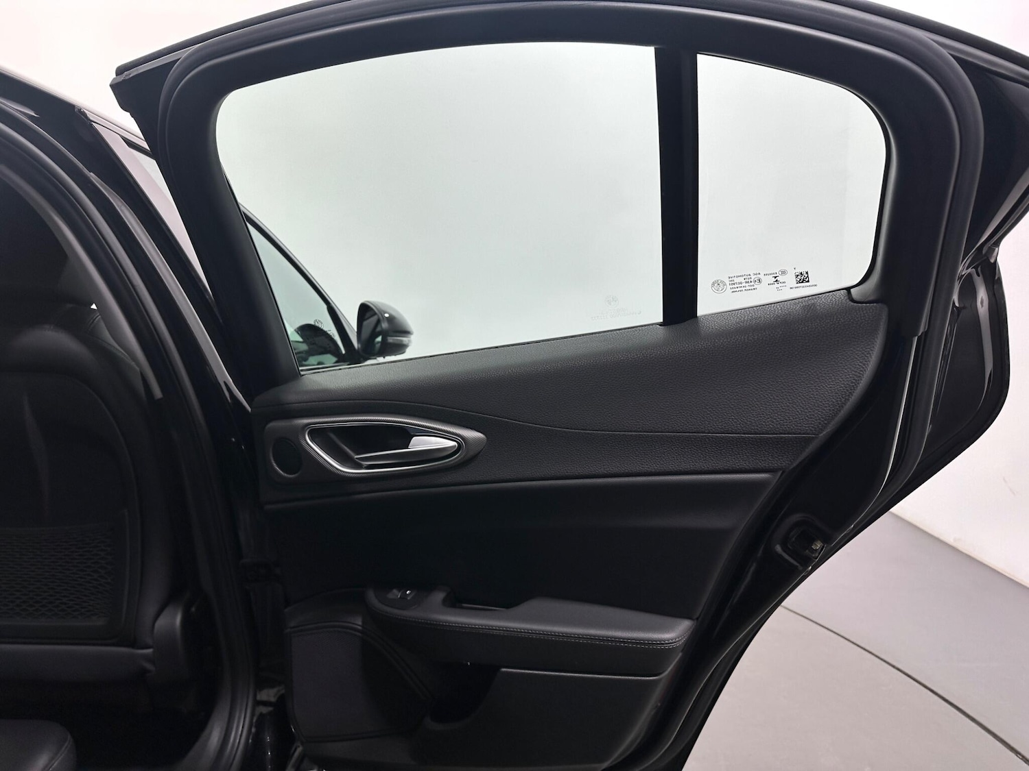 Used Alfa Romeo Giulia 2017 for sale - 77784007: Photo 43