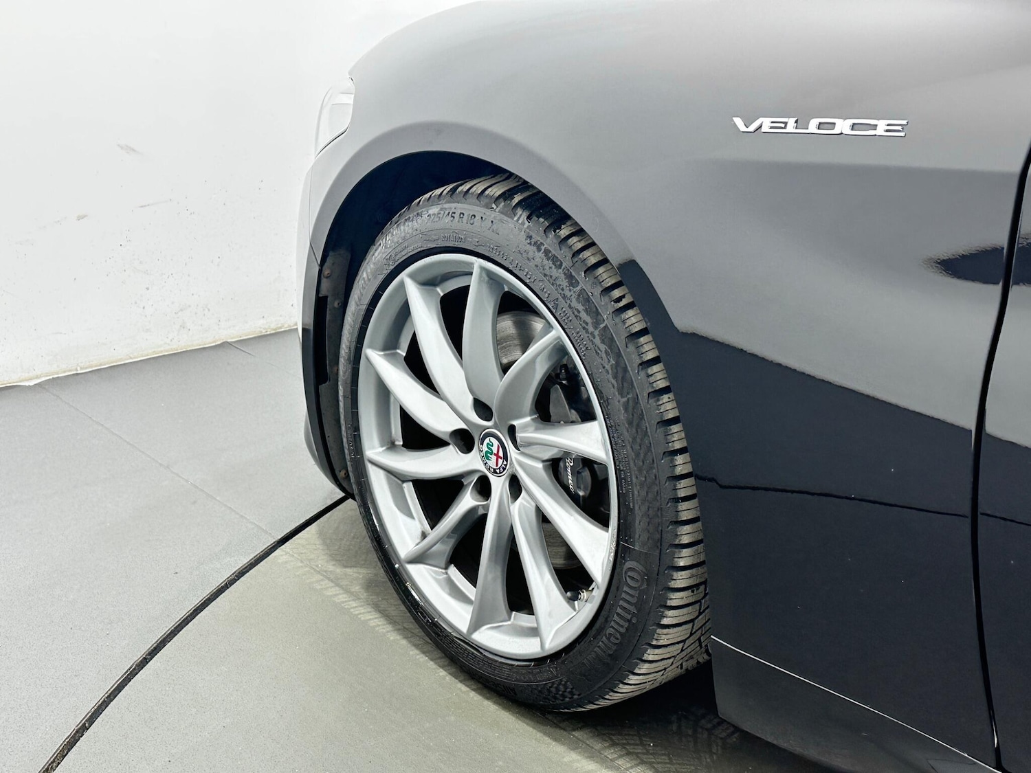 Used Alfa Romeo Giulia 2017 for sale - 77784007: Photo 48