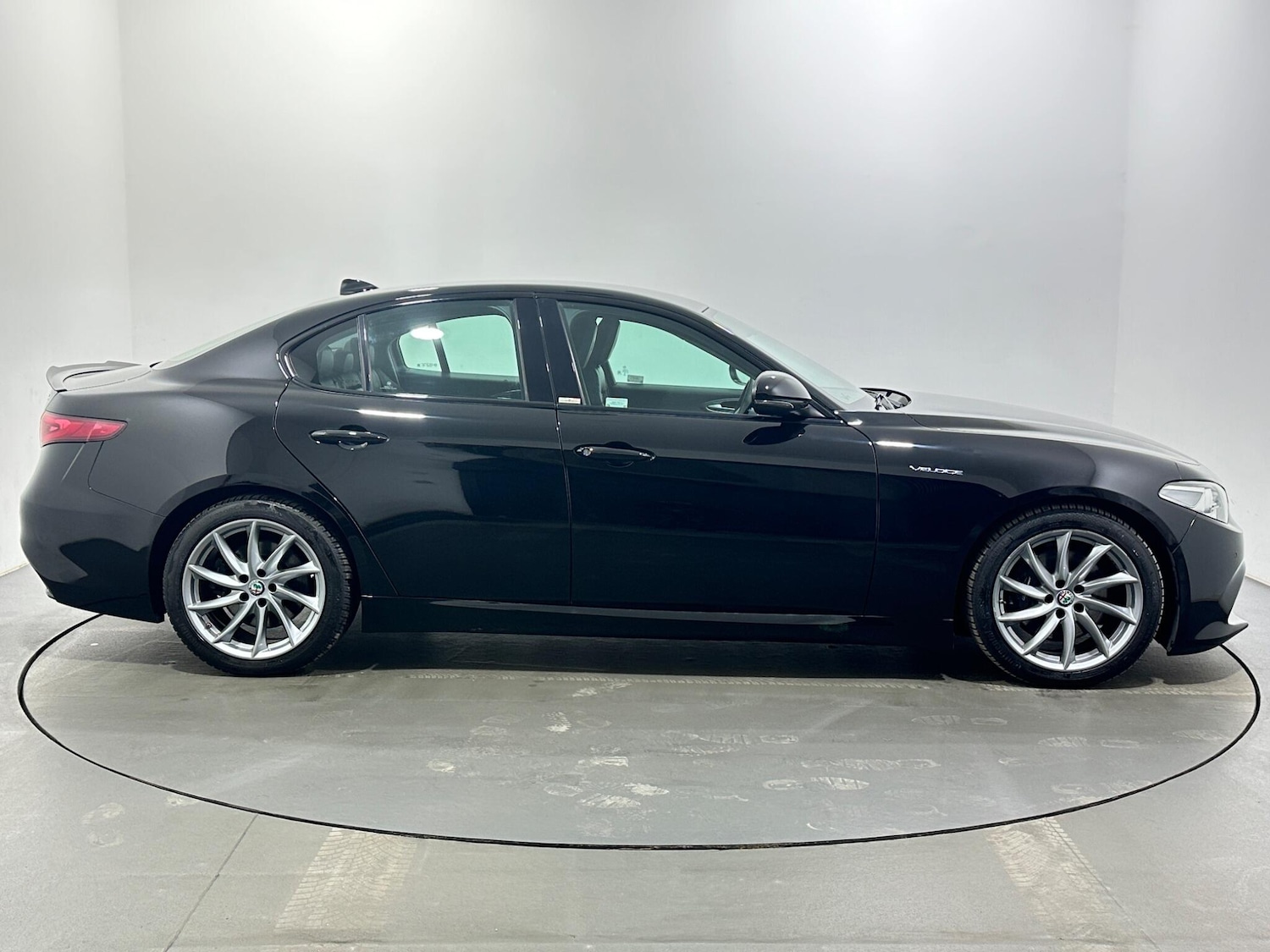 Used Alfa Romeo Giulia 2017 for sale - 77784007: Photo 9