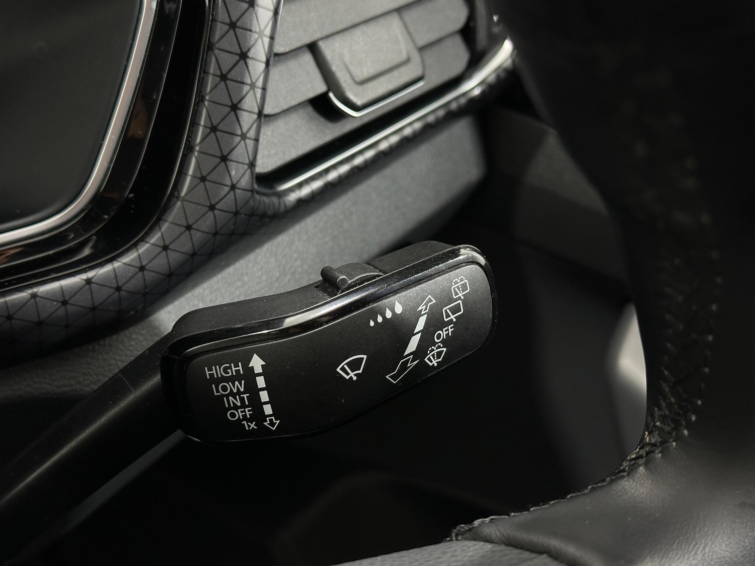 Used Volkswagen T-Cross 2021 for sale - 76878628: Photo 16