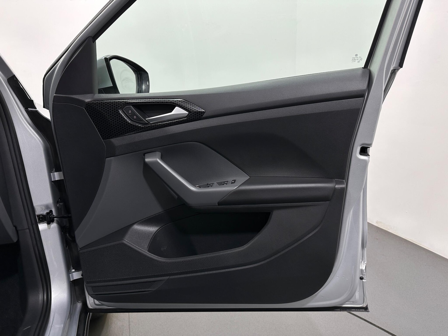 Used Volkswagen T-Cross 2021 for sale - 76878628: Photo 31