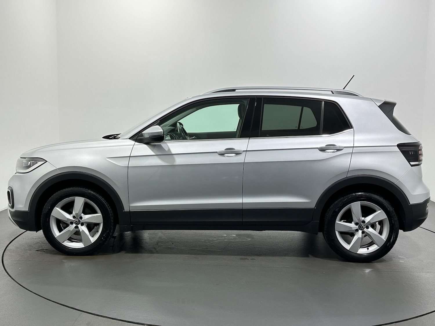 Used Volkswagen T-Cross 2021 for sale - 76878628: Photo 5