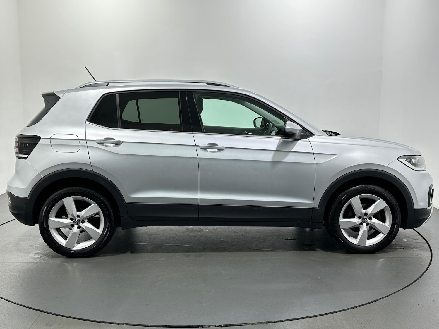 Used Volkswagen T-Cross 2021 for sale - 76878628: Photo 9