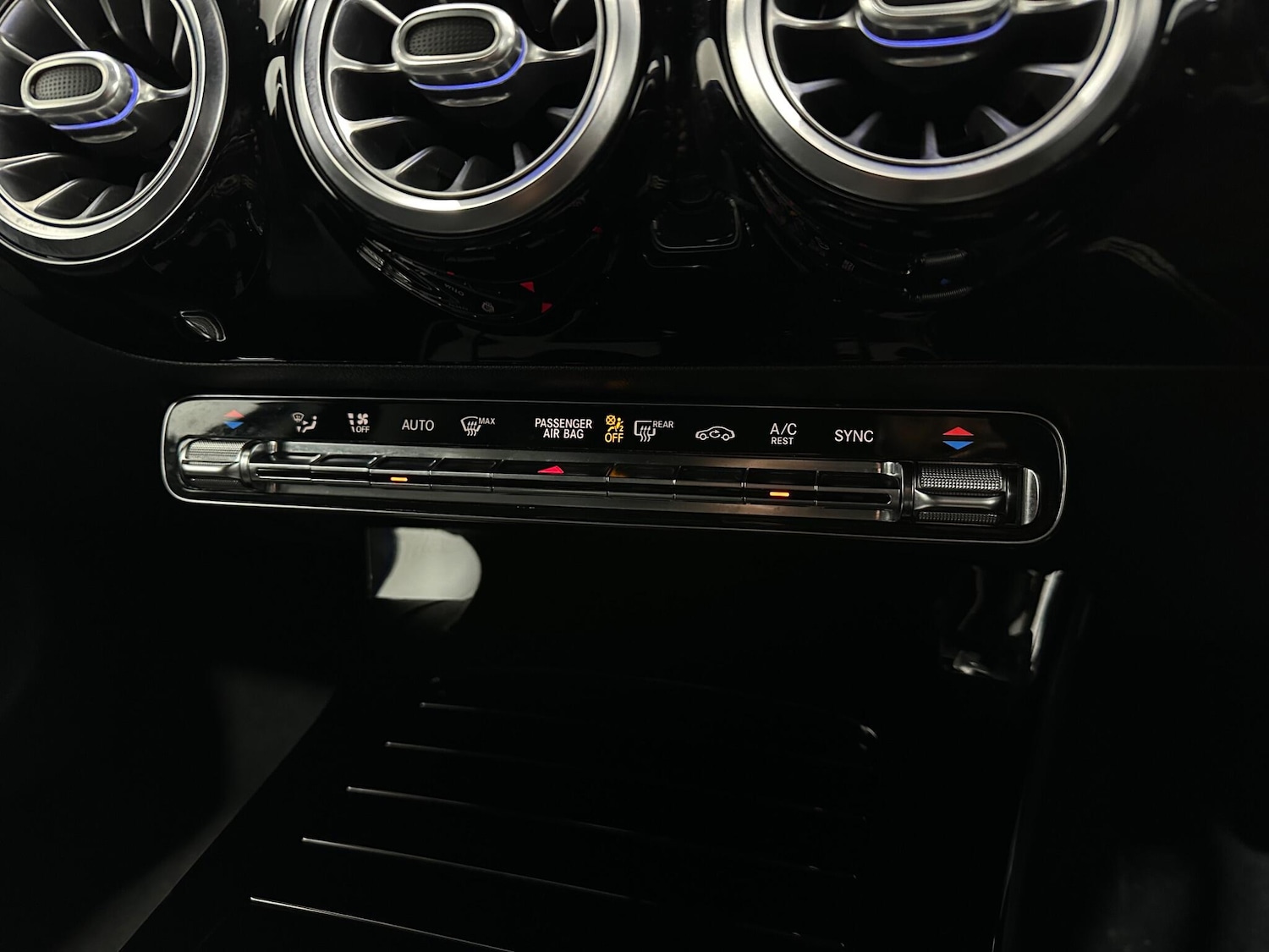 Used Mercedes-Benz A-Class 2019 for sale - 78033983: Photo 23