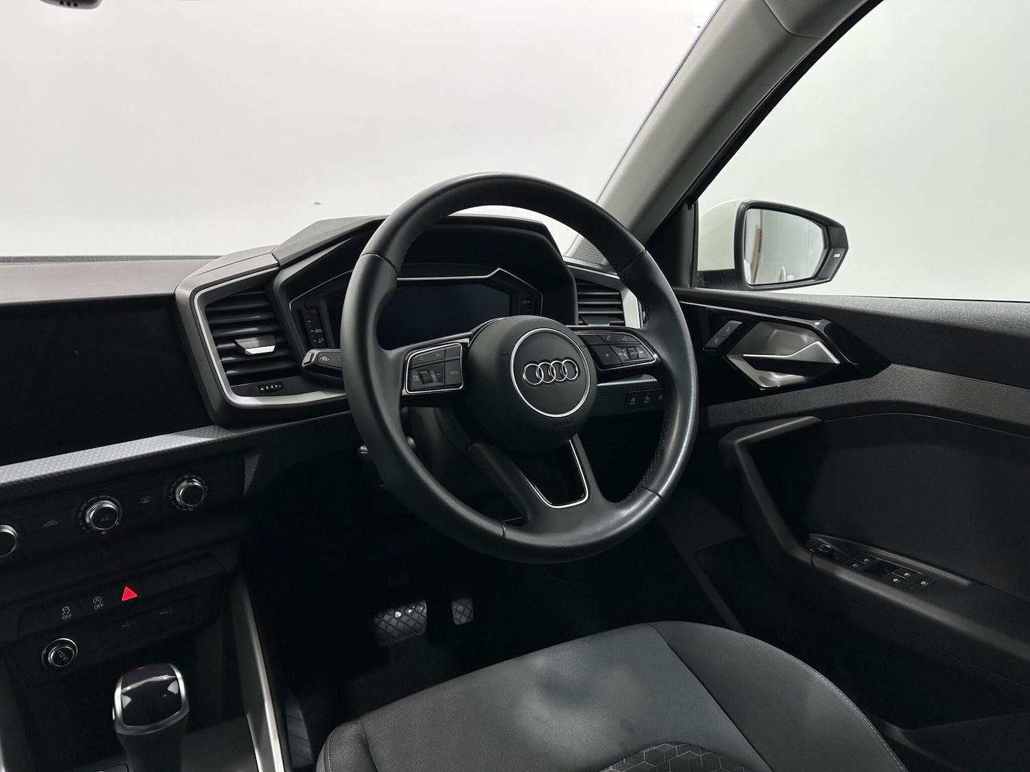 Used Audi A1 2023 for sale - 76898508: Photo 11
