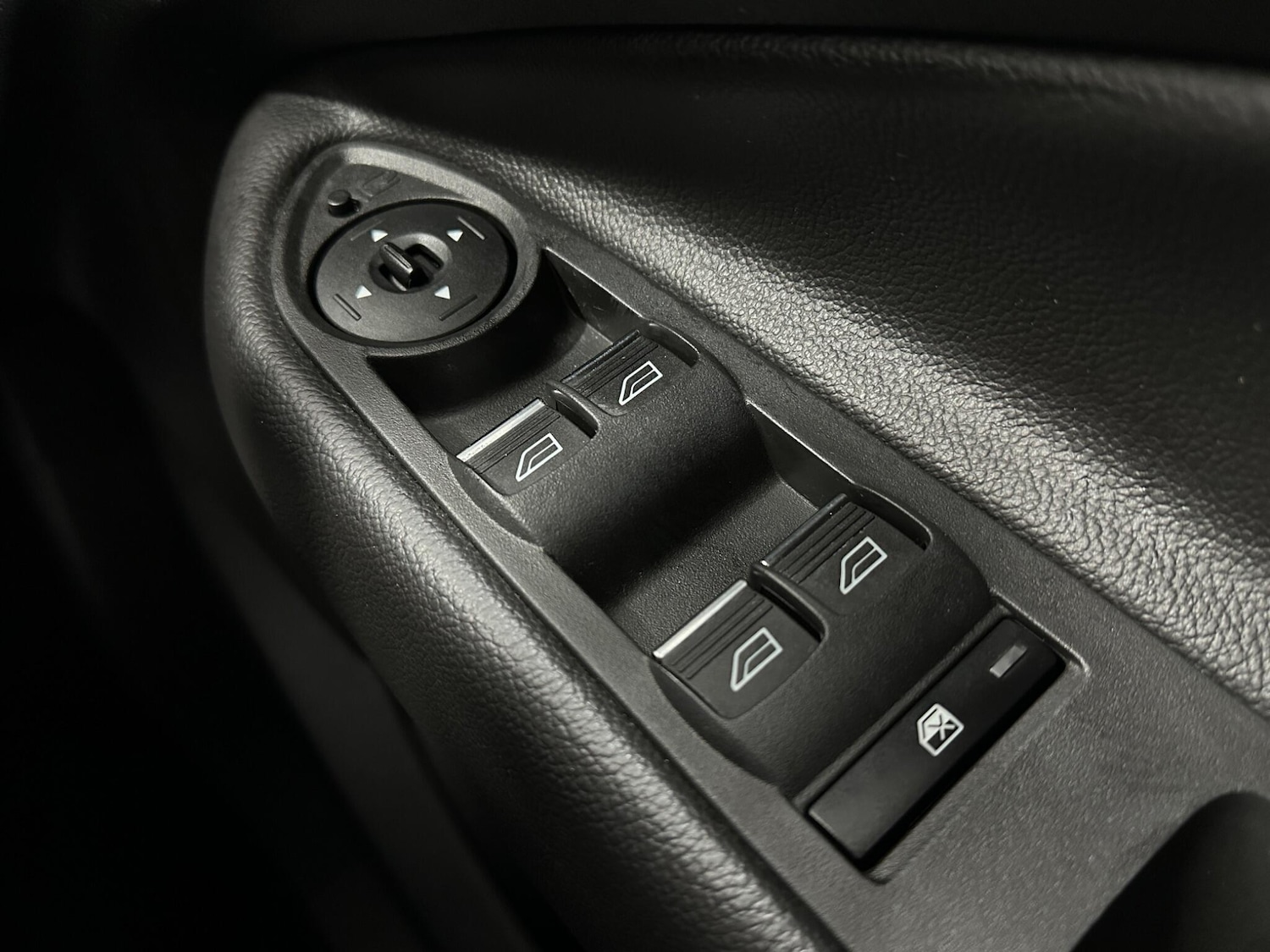 Used Ford Kuga 2018 for sale - 76878976: Photo 18