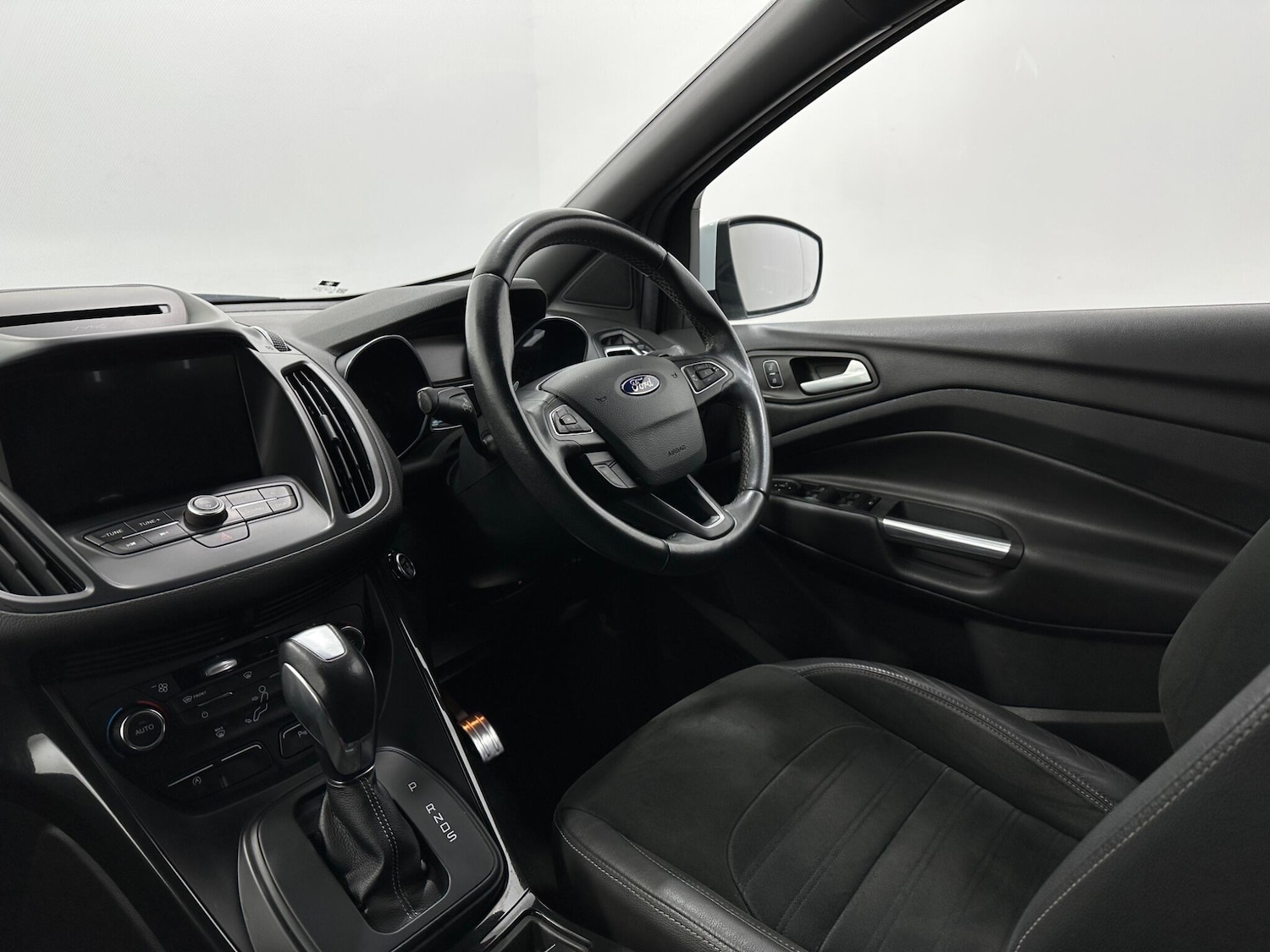 Used Ford Kuga 2018 for sale - 76878976: Photo 27