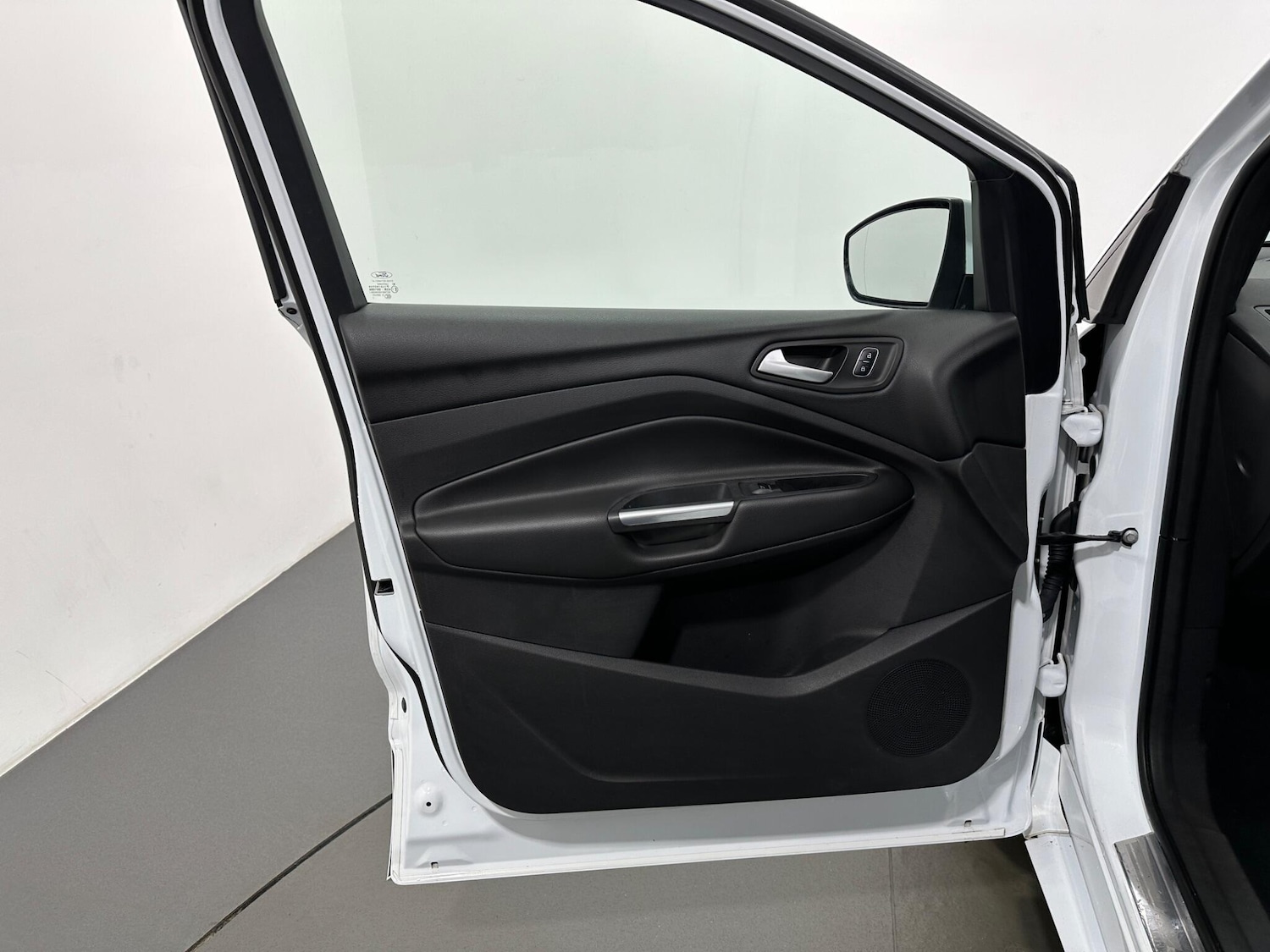 Used Ford Kuga 2018 for sale - 76878976: Photo 33