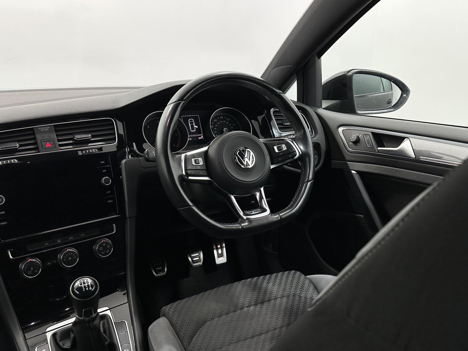 Used Volkswagen Golf 2019 for sale - 77377582: Photo 12