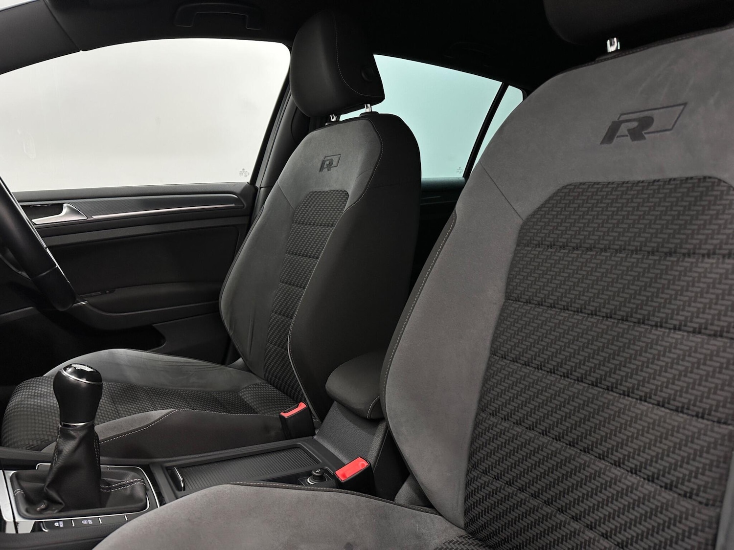 Used Volkswagen Golf 2019 for sale - 77377582: Photo 36