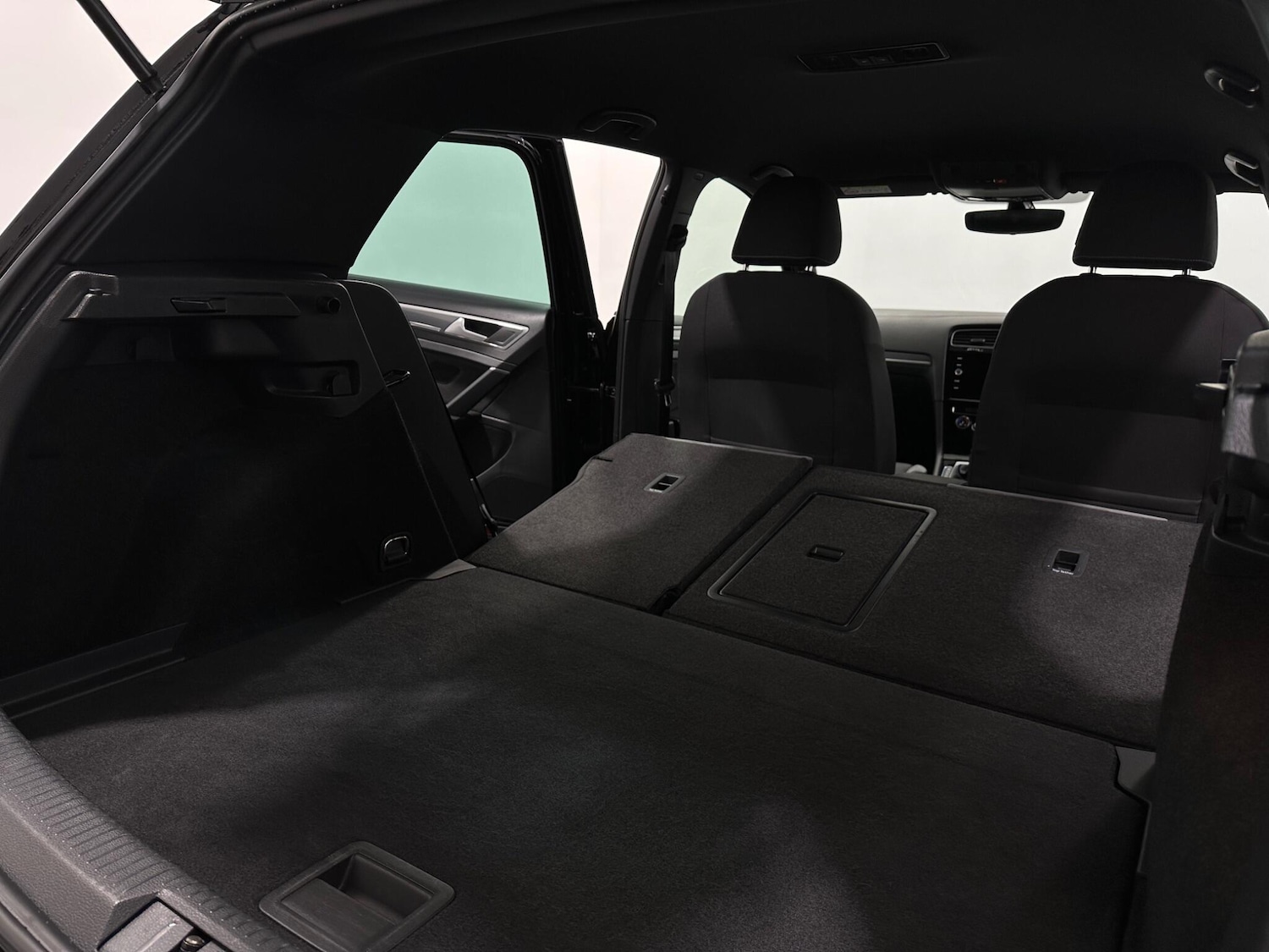 Used Volkswagen Golf 2019 for sale - 77377582: Photo 46