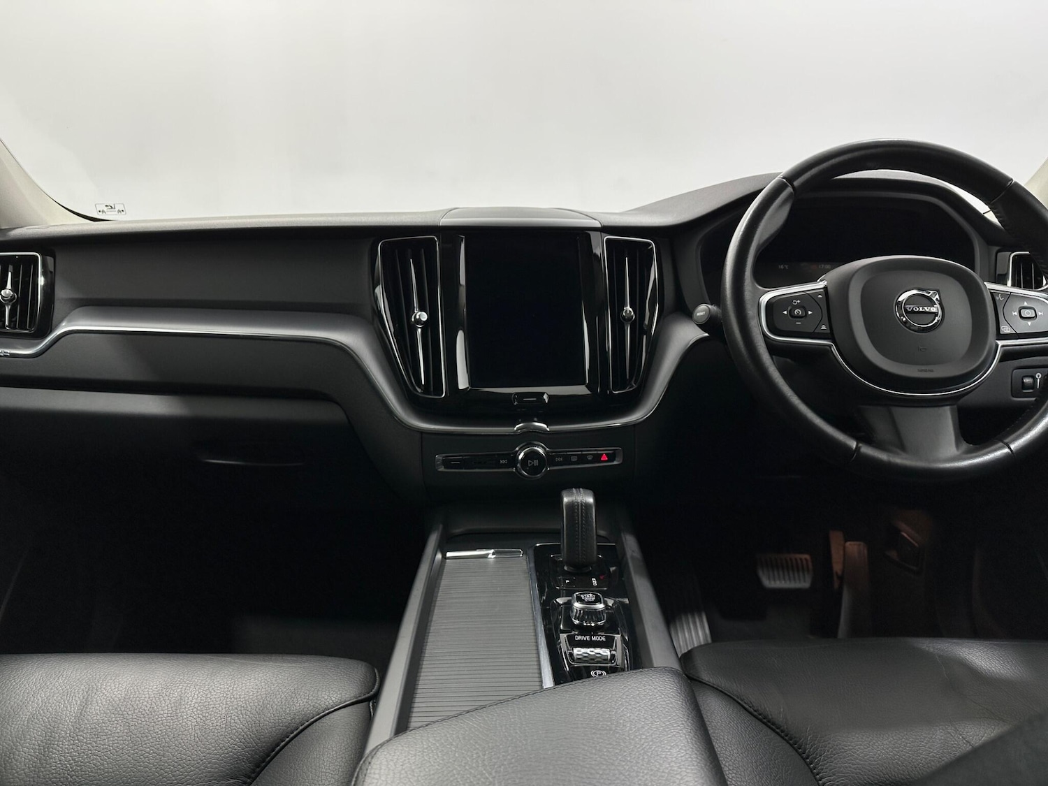 Used Volvo XC60 2021 for sale - 76878921: Photo 19