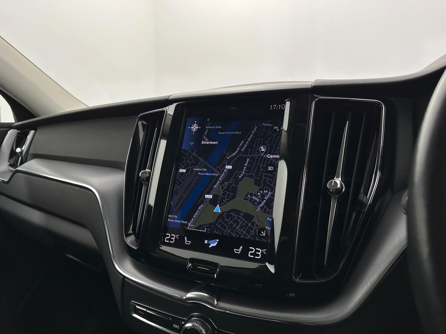 Used Volvo XC60 2021 for sale - 76878921: Photo 23