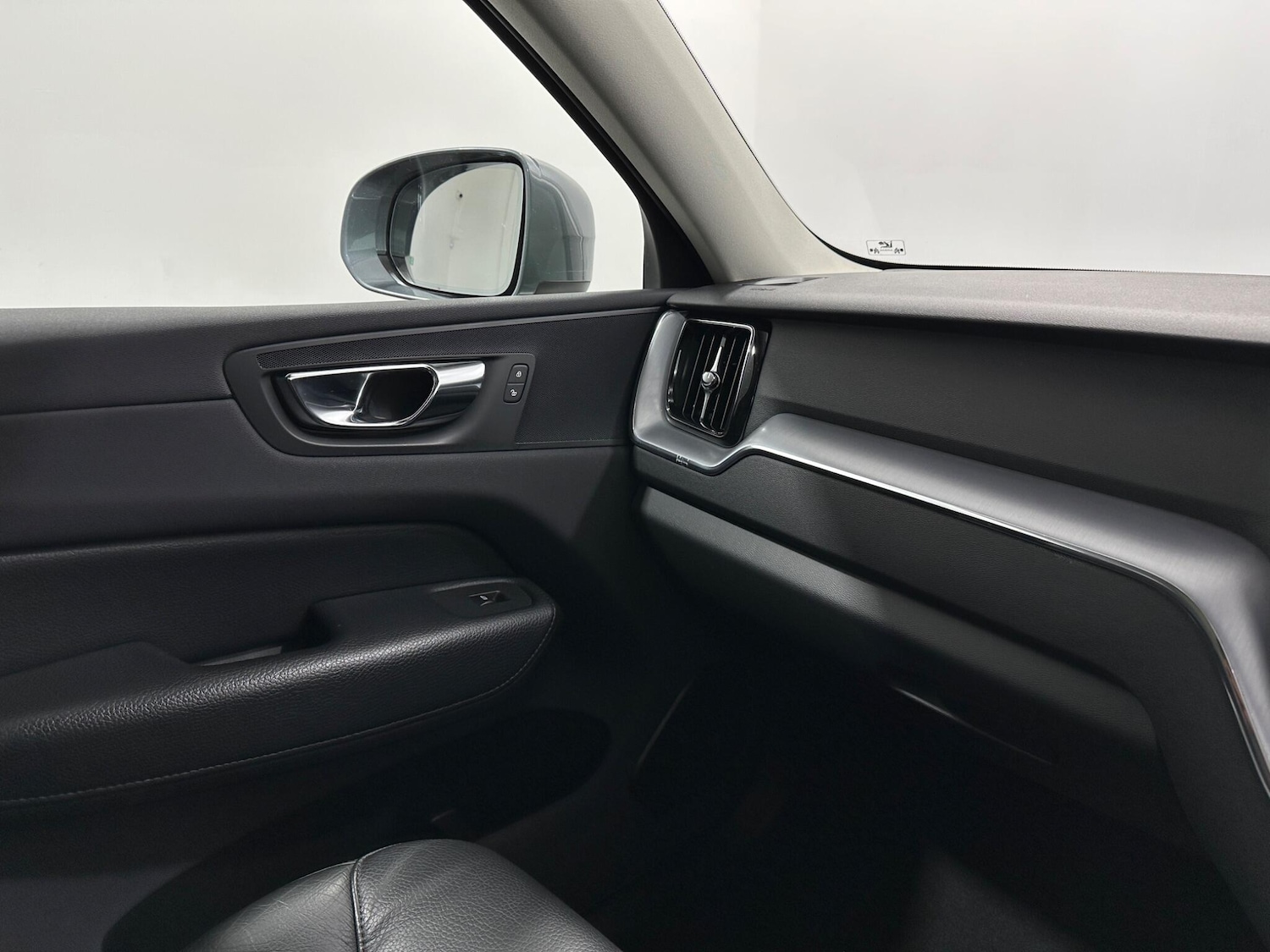 Used Volvo XC60 2021 for sale - 76878921: Photo 26