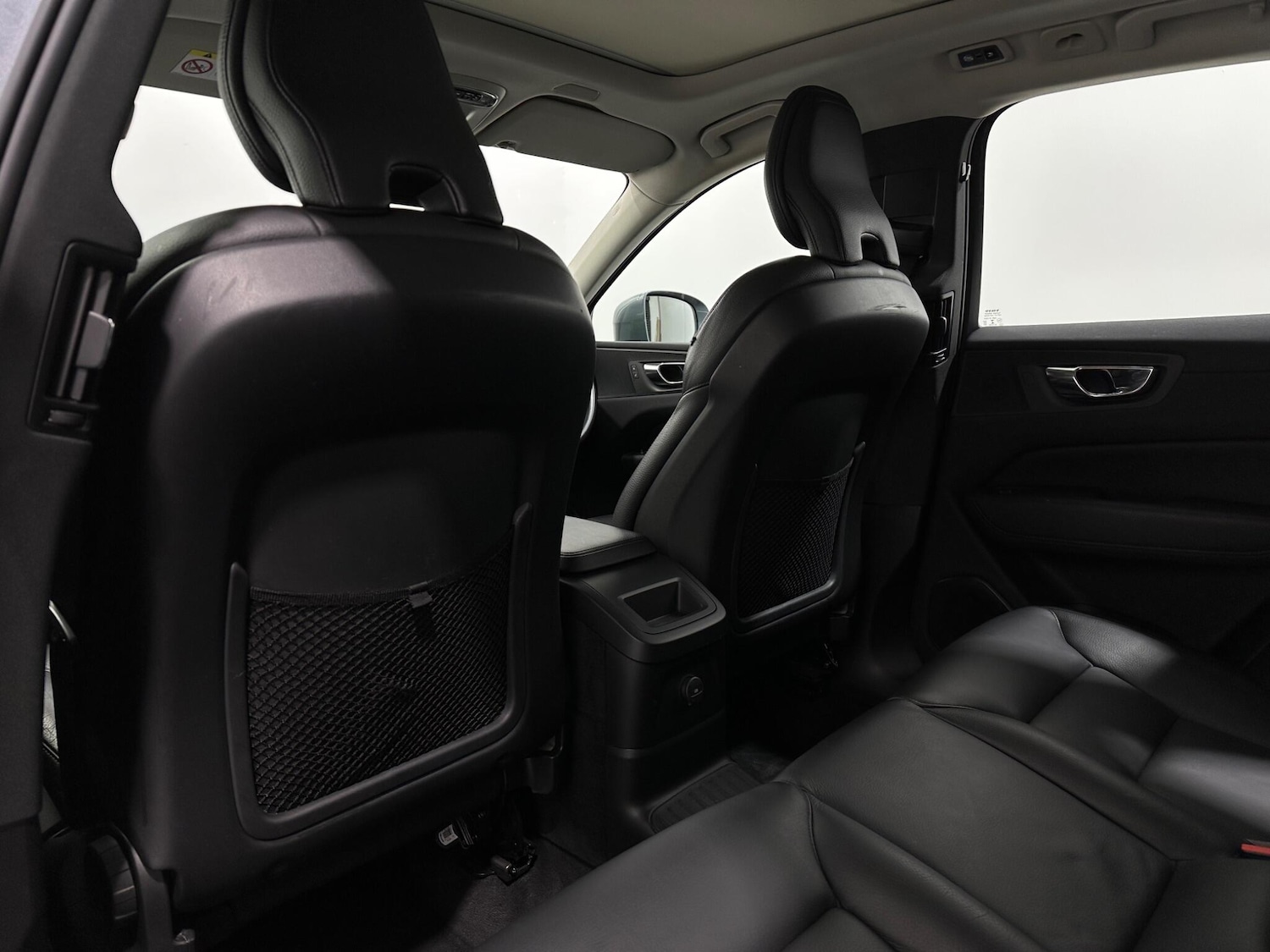 Used Volvo XC60 2021 for sale - 76878921: Photo 36