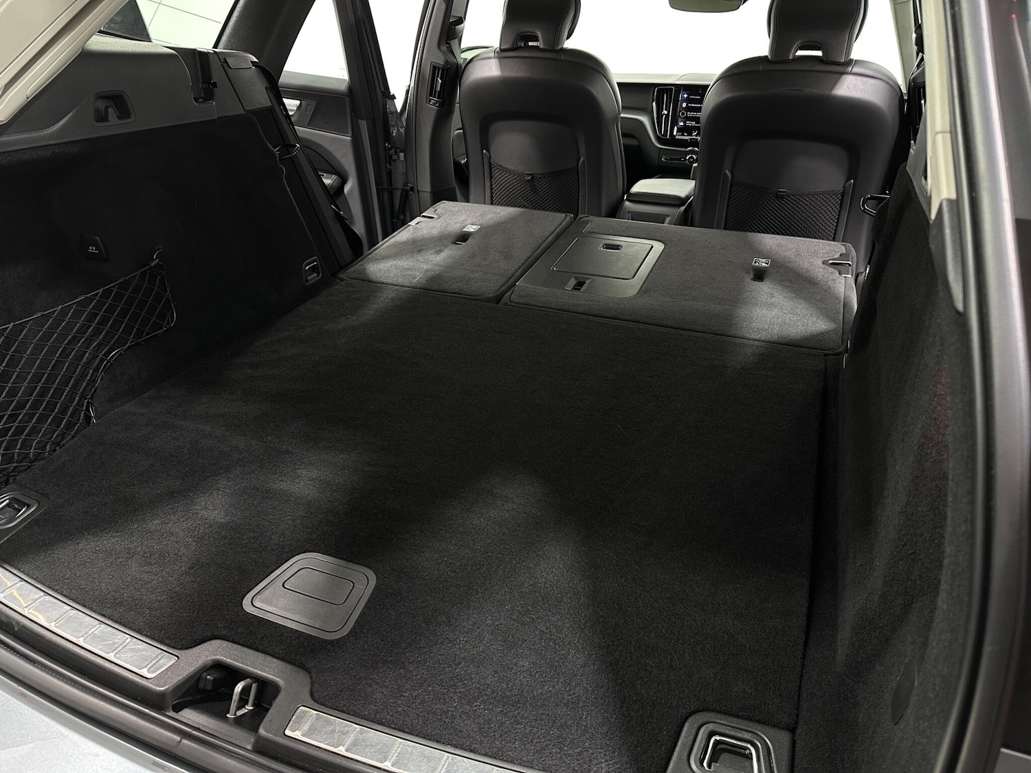 Used Volvo XC60 2021 for sale - 76878921: Photo 44