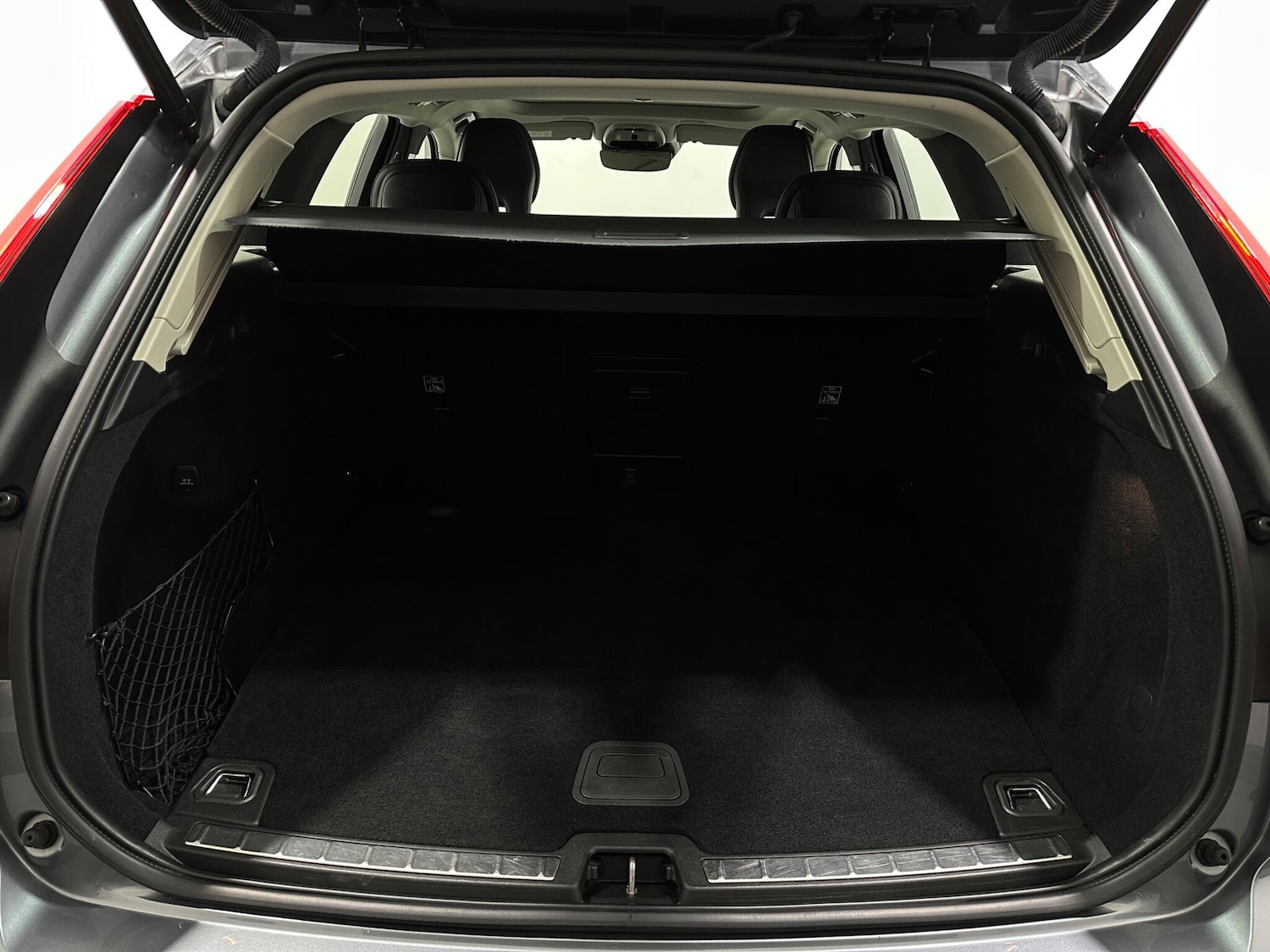 Used Volvo XC60 2021 for sale - 76878921: Photo 46