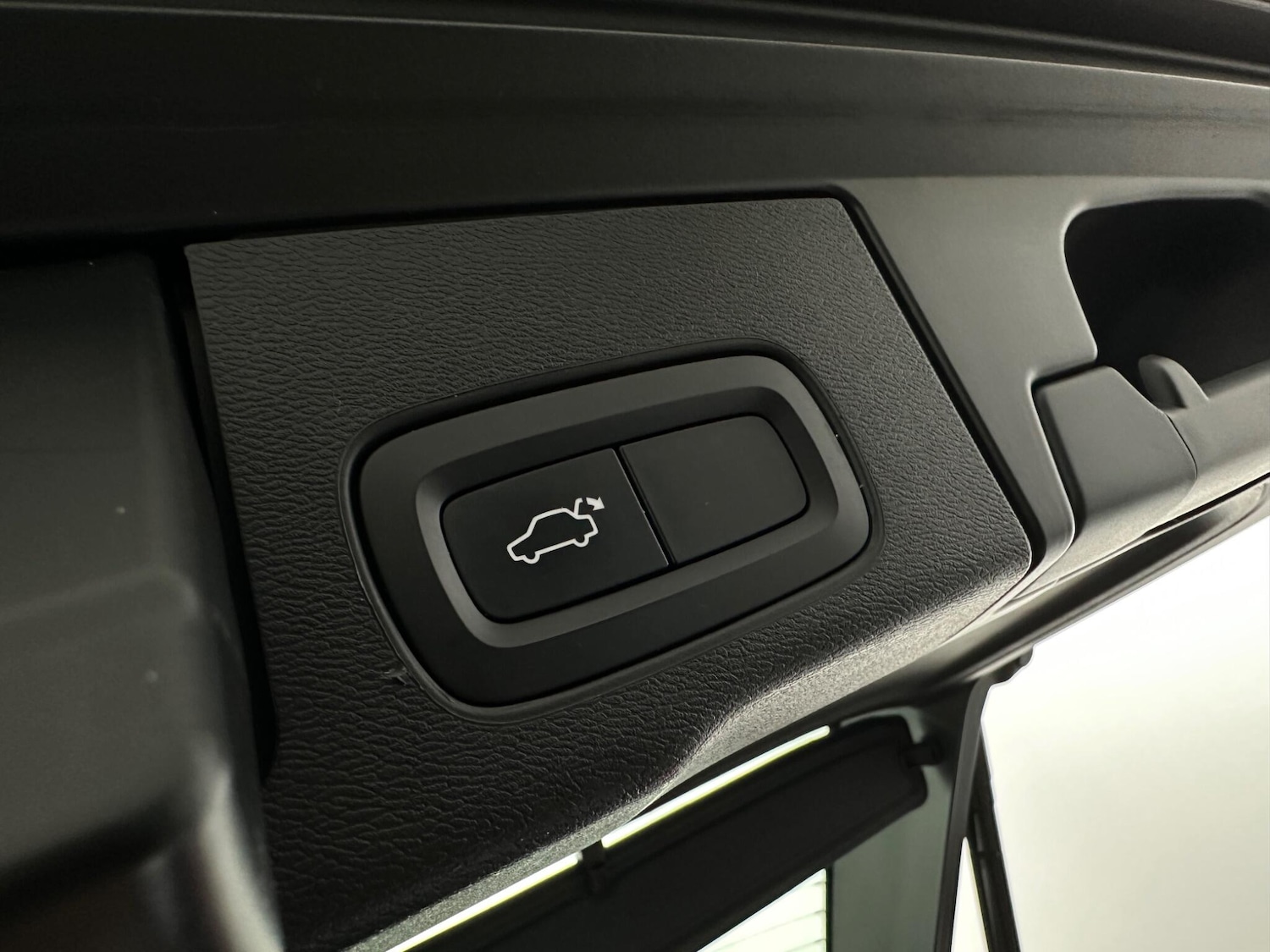 Used Volvo XC60 2021 for sale - 76878921: Photo 47