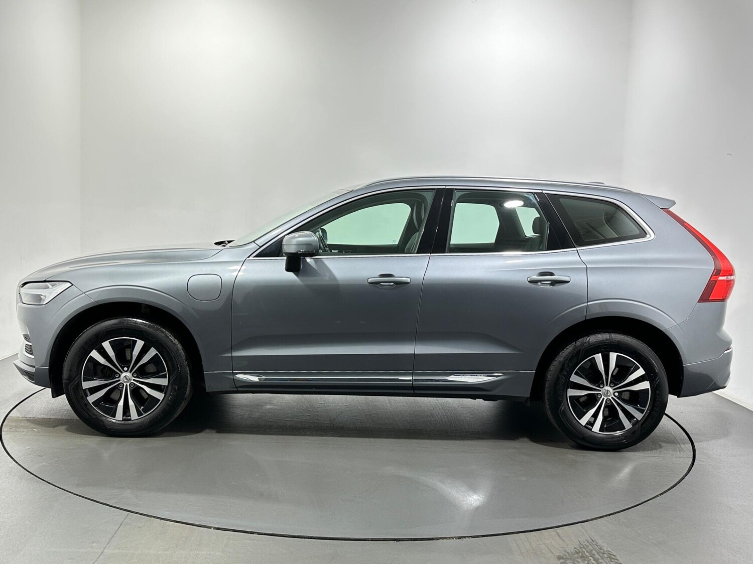 Used Volvo XC60 2021 for sale - 76878921: Photo 5