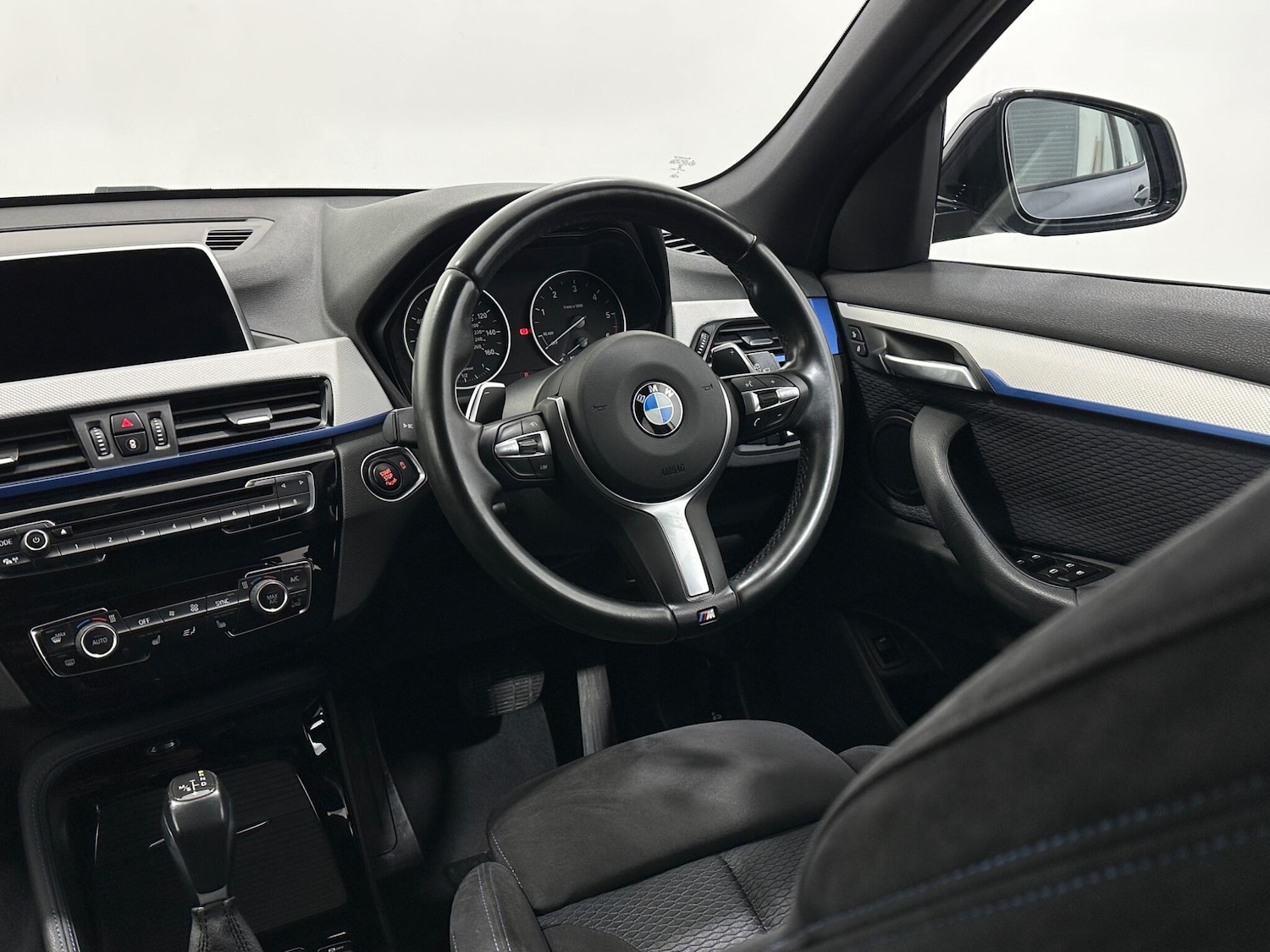 Used BMW X1 2017 for sale - 76878944: Photo 11