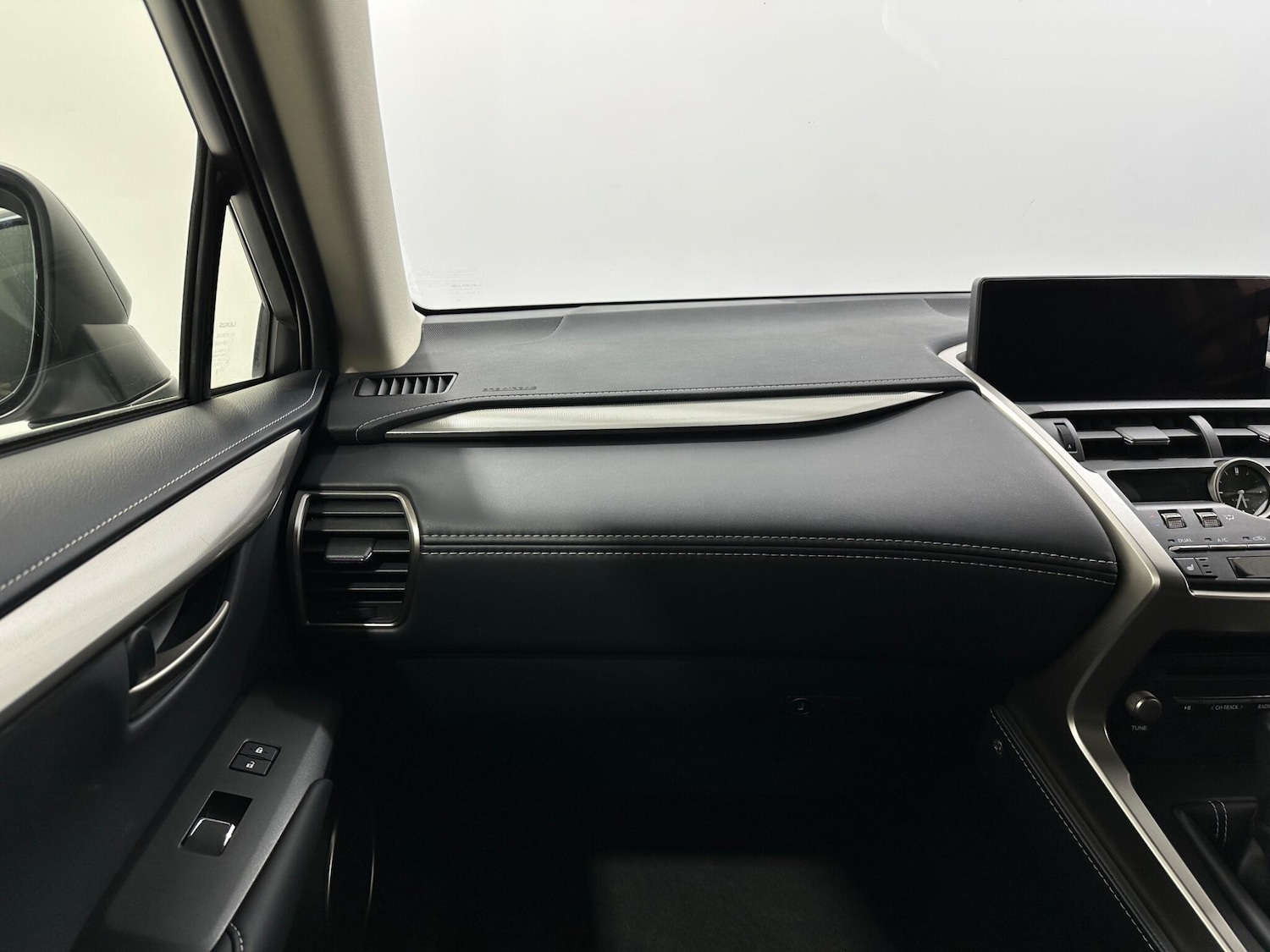 Used Lexus NX 2020 for sale - 76878503: Photo 26