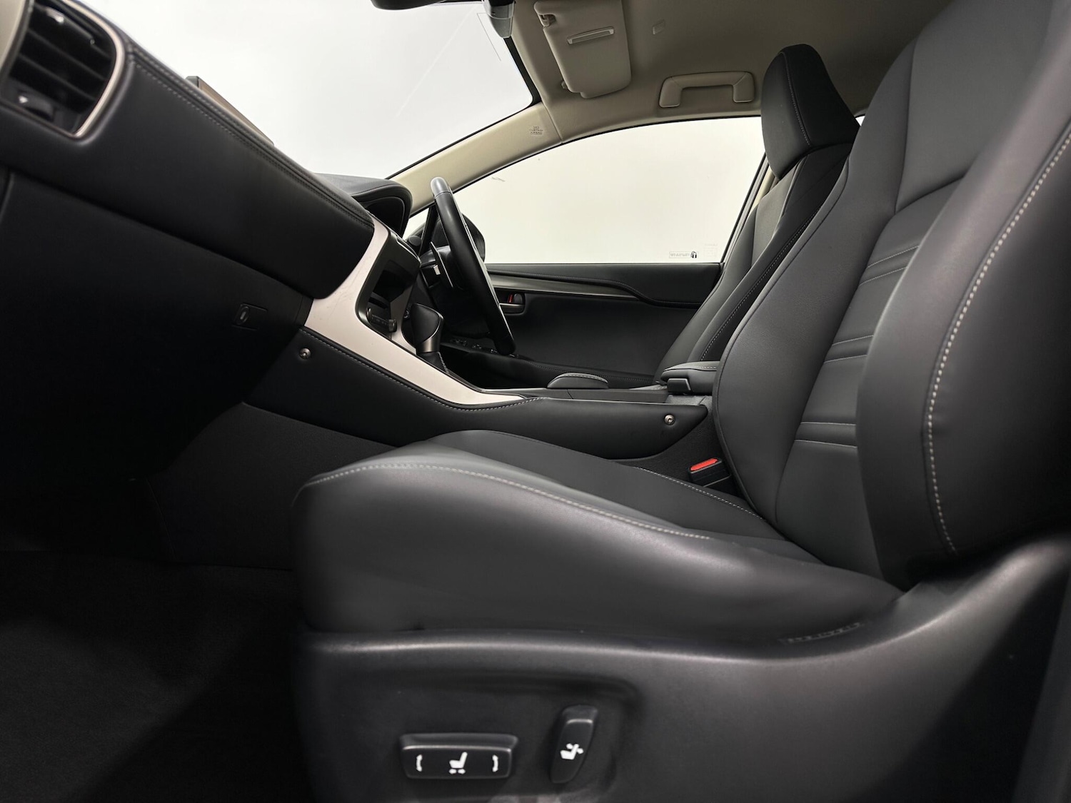 Used Lexus NX 2020 for sale - 76878503: Photo 31