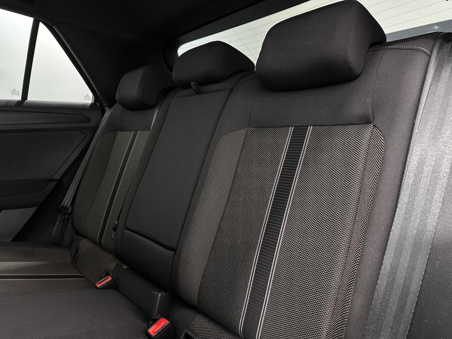 Used Volkswagen T-Roc for sale - 77455663: Photo 39