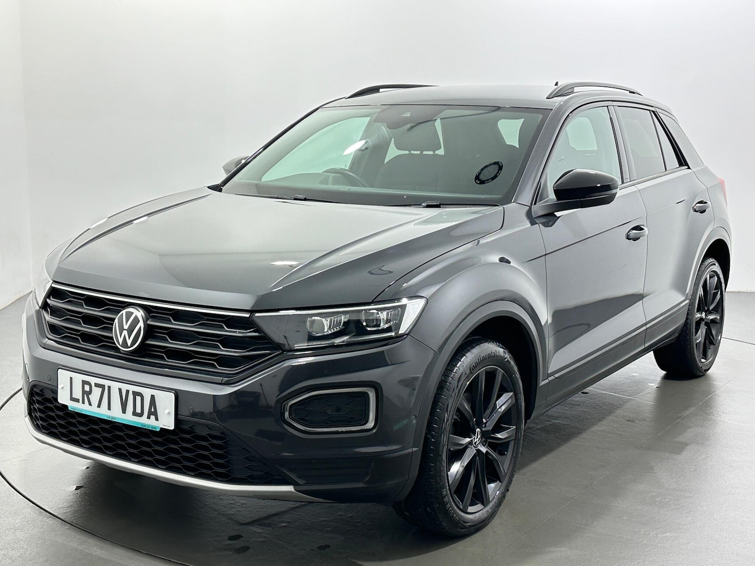Used Volkswagen T-Roc for sale - 77455663: Photo 4