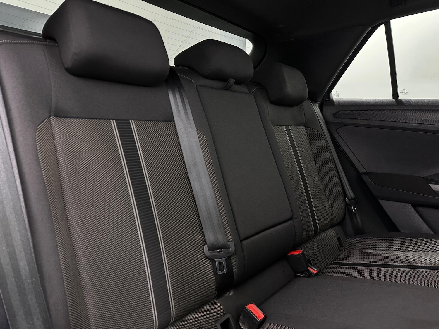 Used Volkswagen T-Roc for sale - 77455663: Photo 42