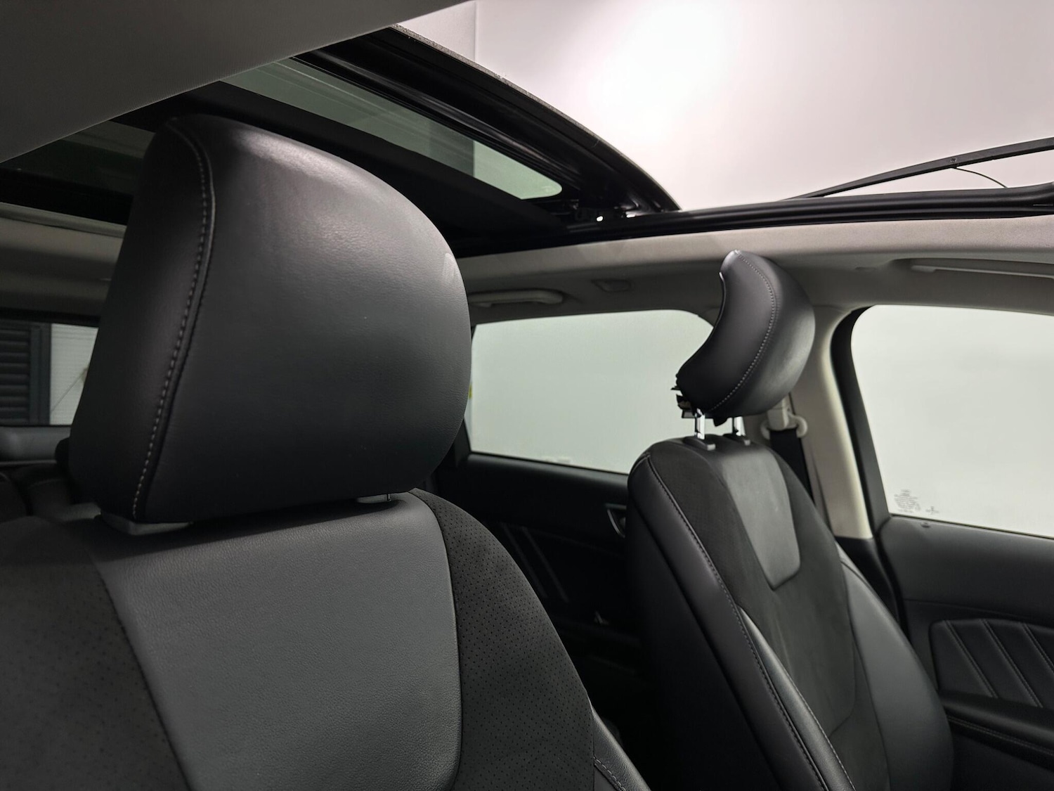 Used Ford Edge 2016 for sale - 76878959: Photo 33